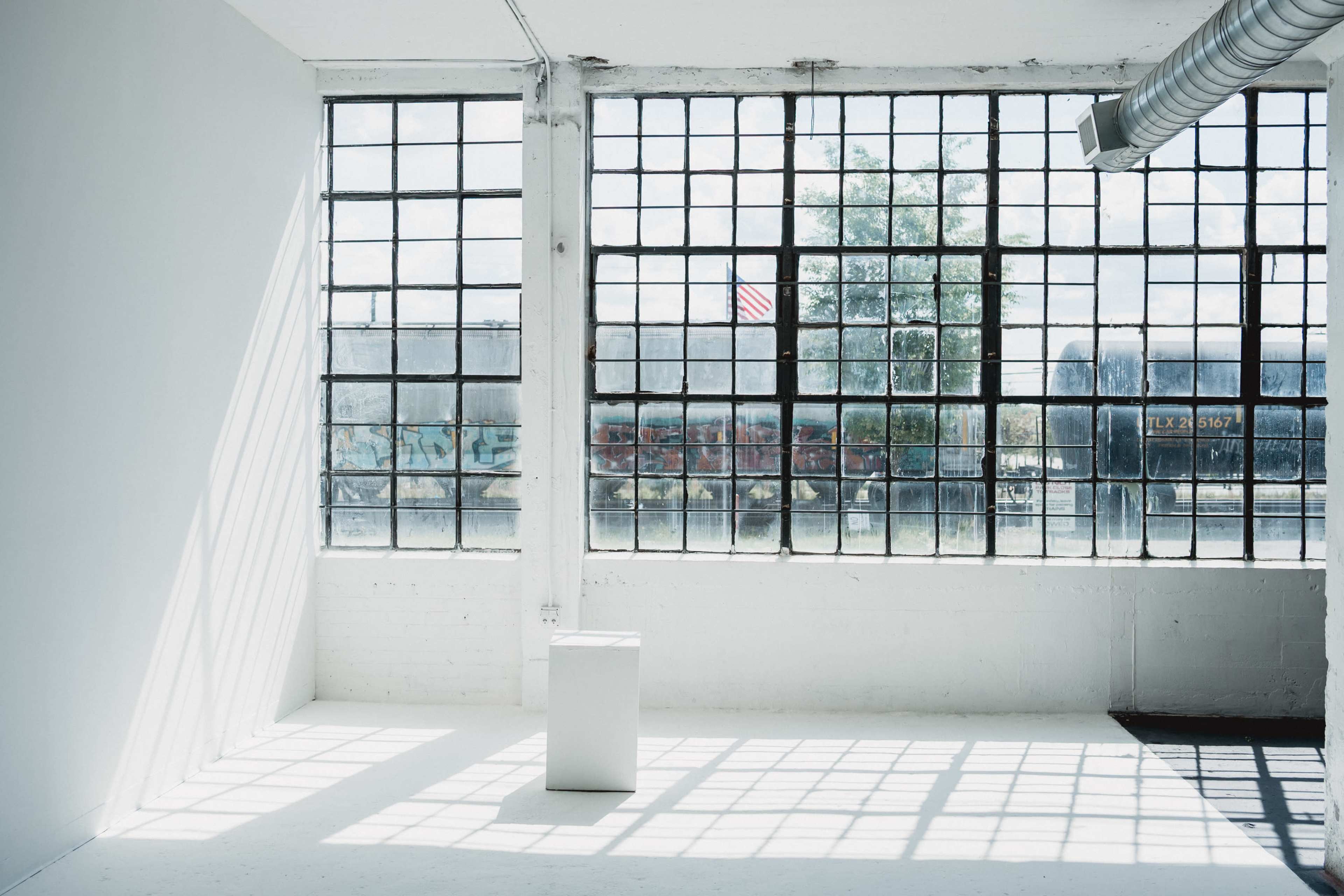 Spacious Industrial natural light studio Image in West End, Atlanta, GA