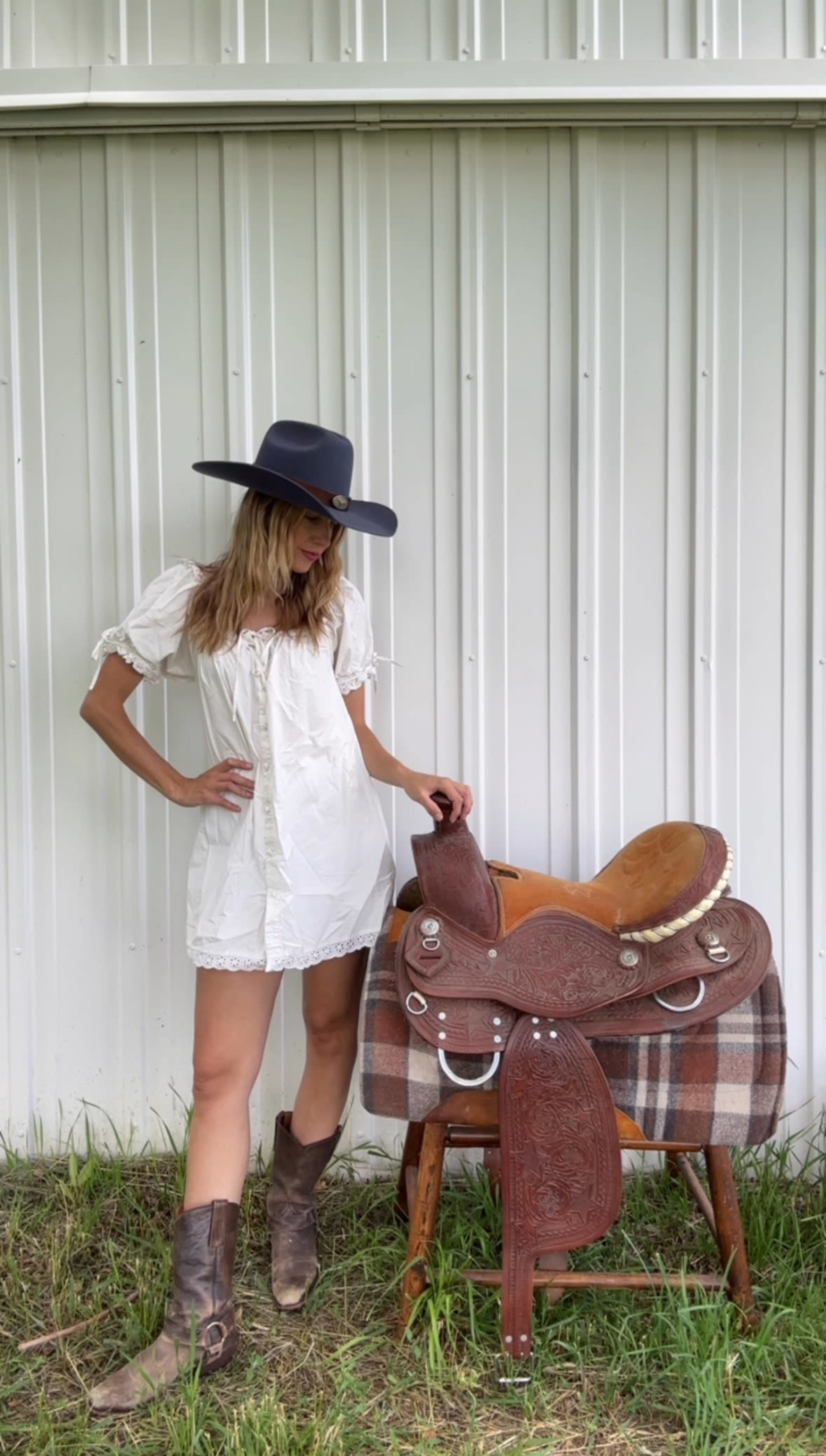 Rustic Western Barn – Authentic Countryside Setting for Photoshoots & Film Image in , Parker, CO