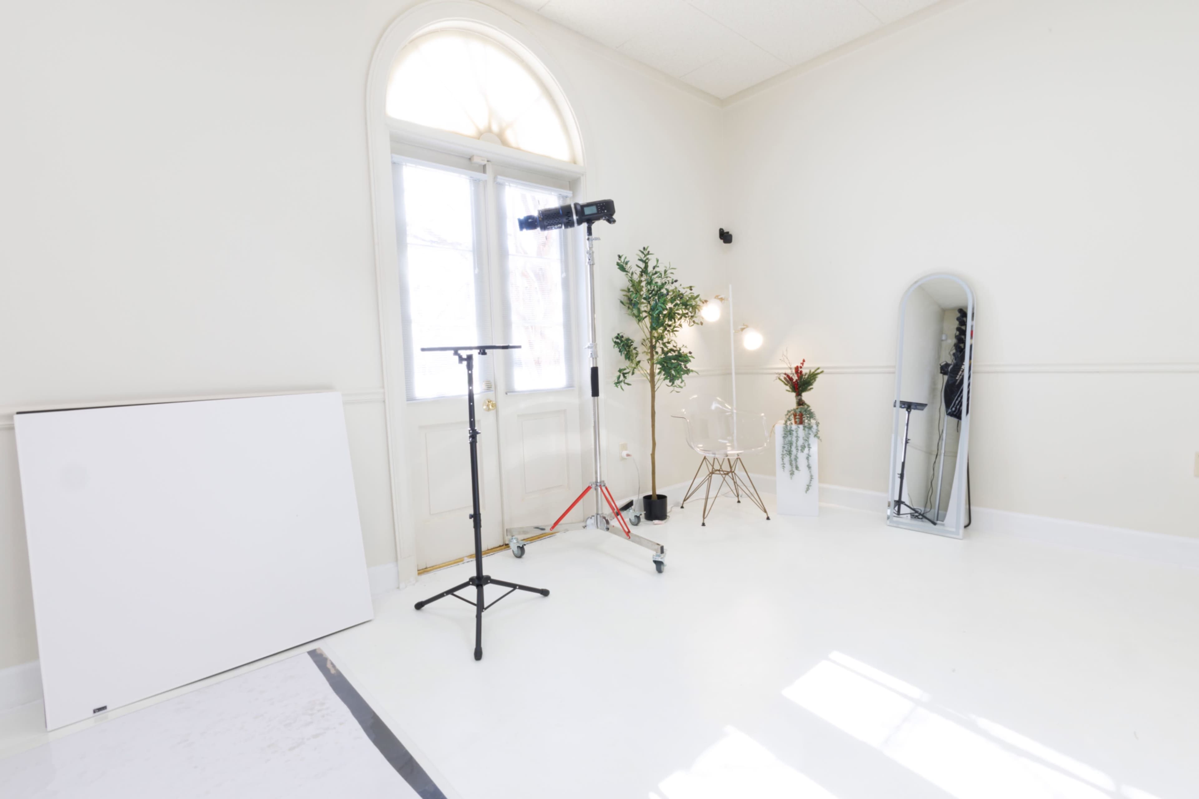 Professional Creative Studio for Photography & Videography Image in South Baton Rouge, Baton Rouge, LA