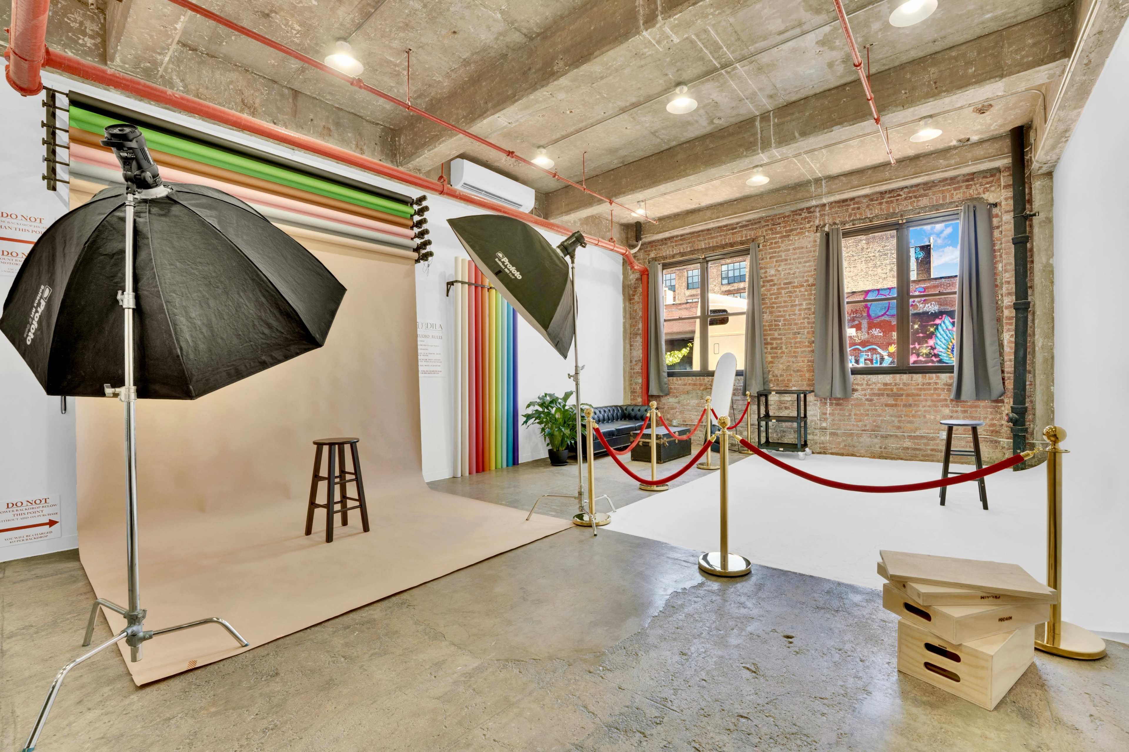 120: Affordable Natural Light Cyc Wall Studio w/ FREE Lighting & Equipment (AC & Heater Available!) Image in East Williamsburg, Brooklyn, NY
