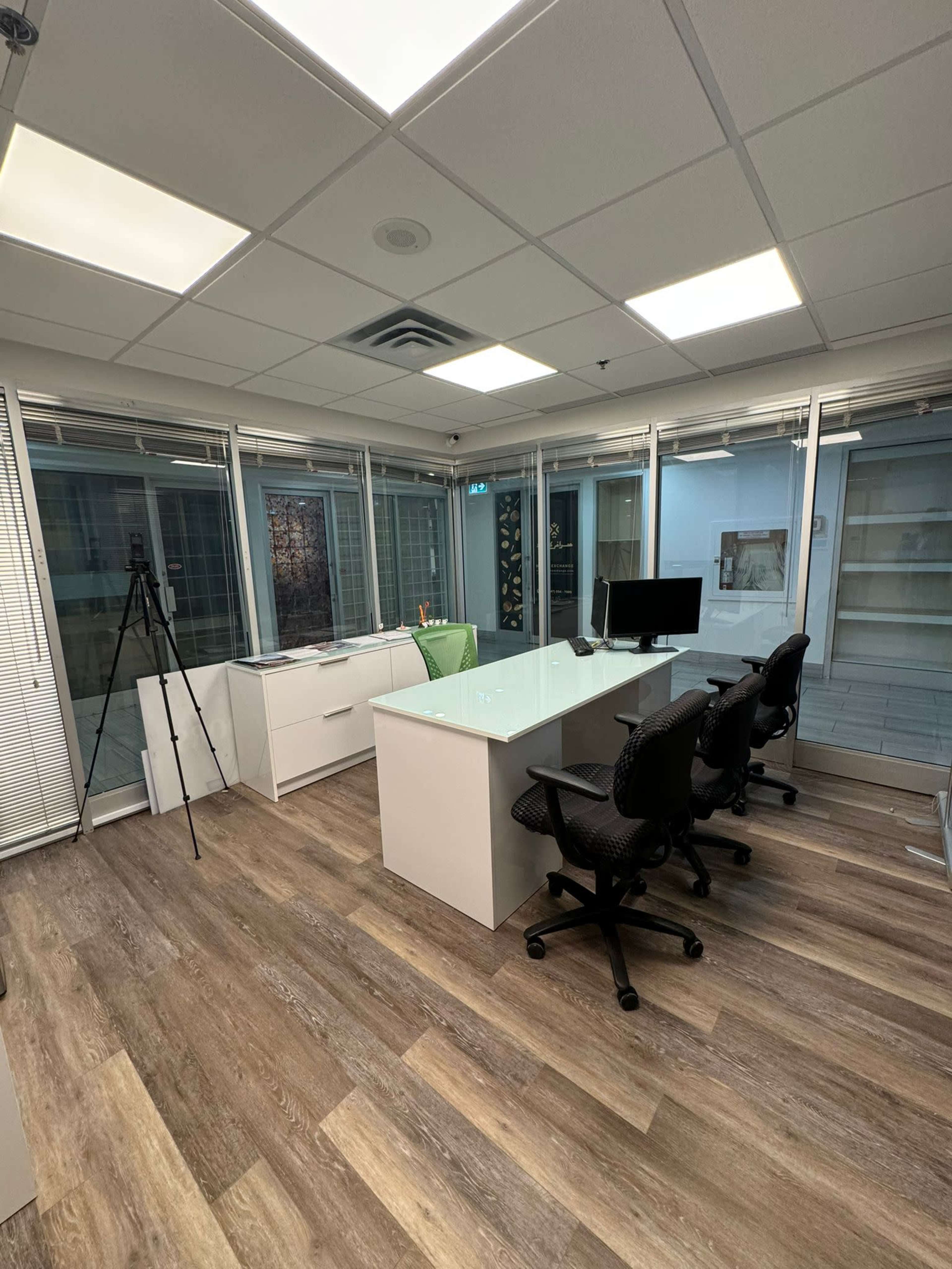 7378 Yonge St Image in Thornhill, Thornhill, ON