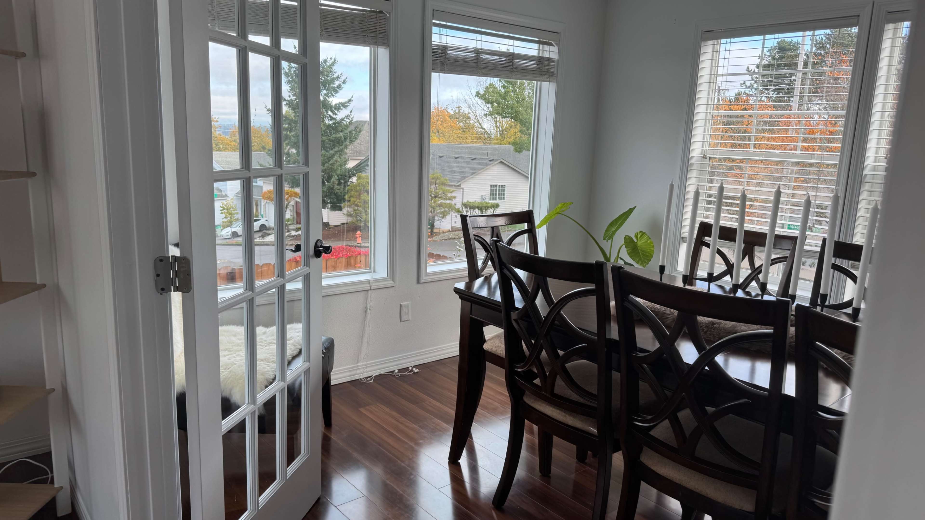 Natural Light Lifestyle Studio Home – Multiple Sets in One Location Image in Southeast Portland, Portland, OR