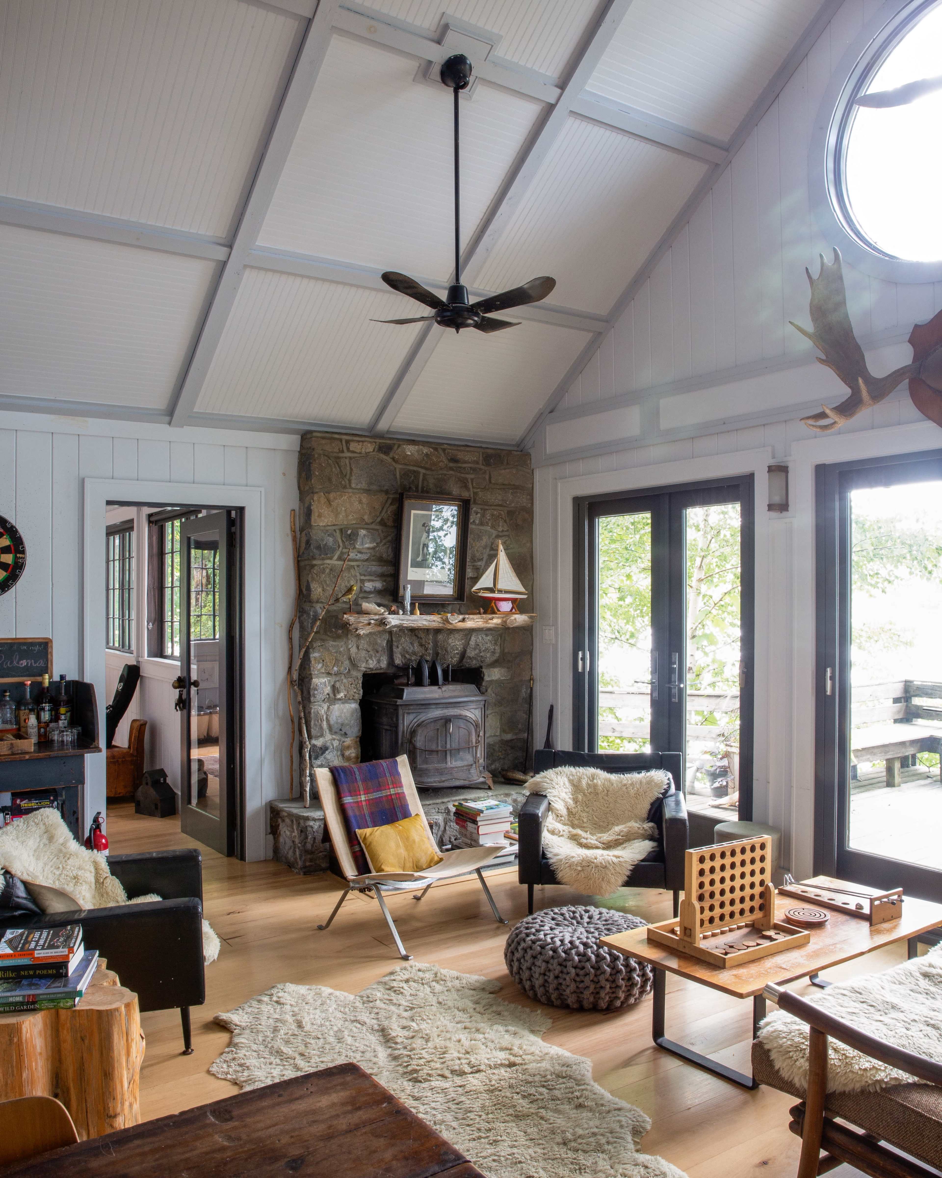 Upstate NY Lakehouse with Incredible Sunset Views Image in Copake, Craryville, NY
