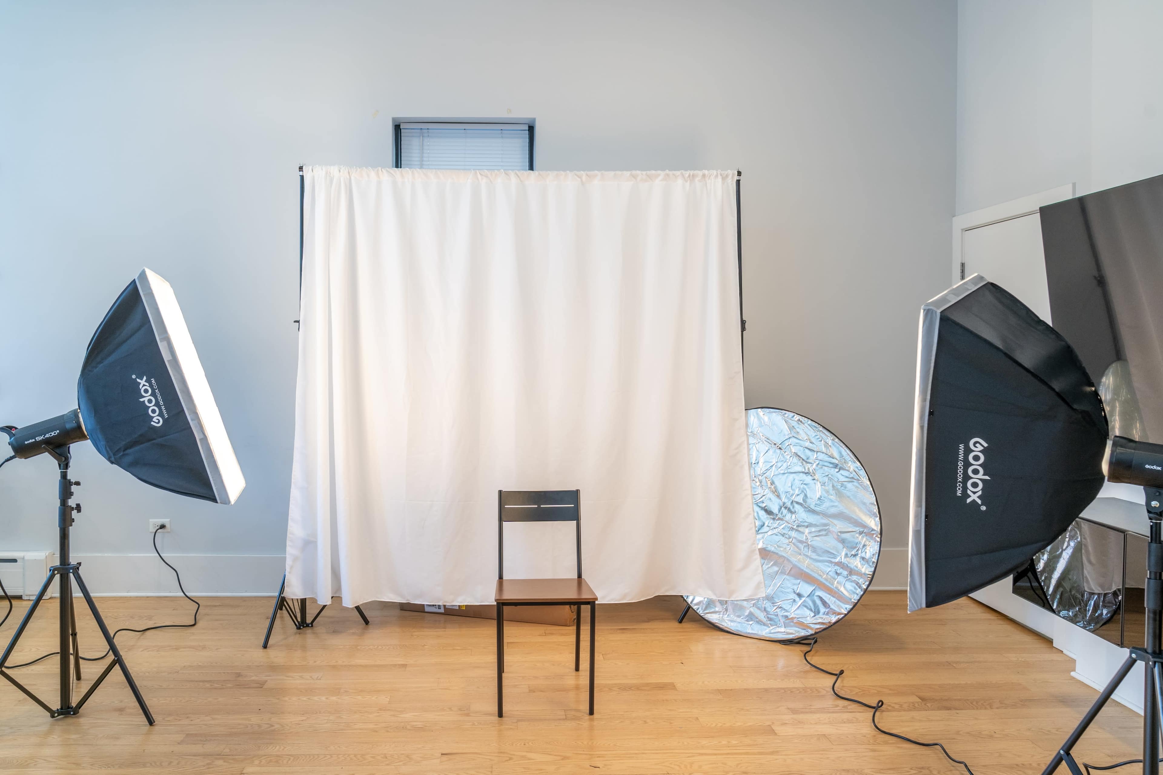 East Pilsen Studio Loft with High Ceilings and  Tons of Natural Light Image in Lower West Side, Chicago, IL