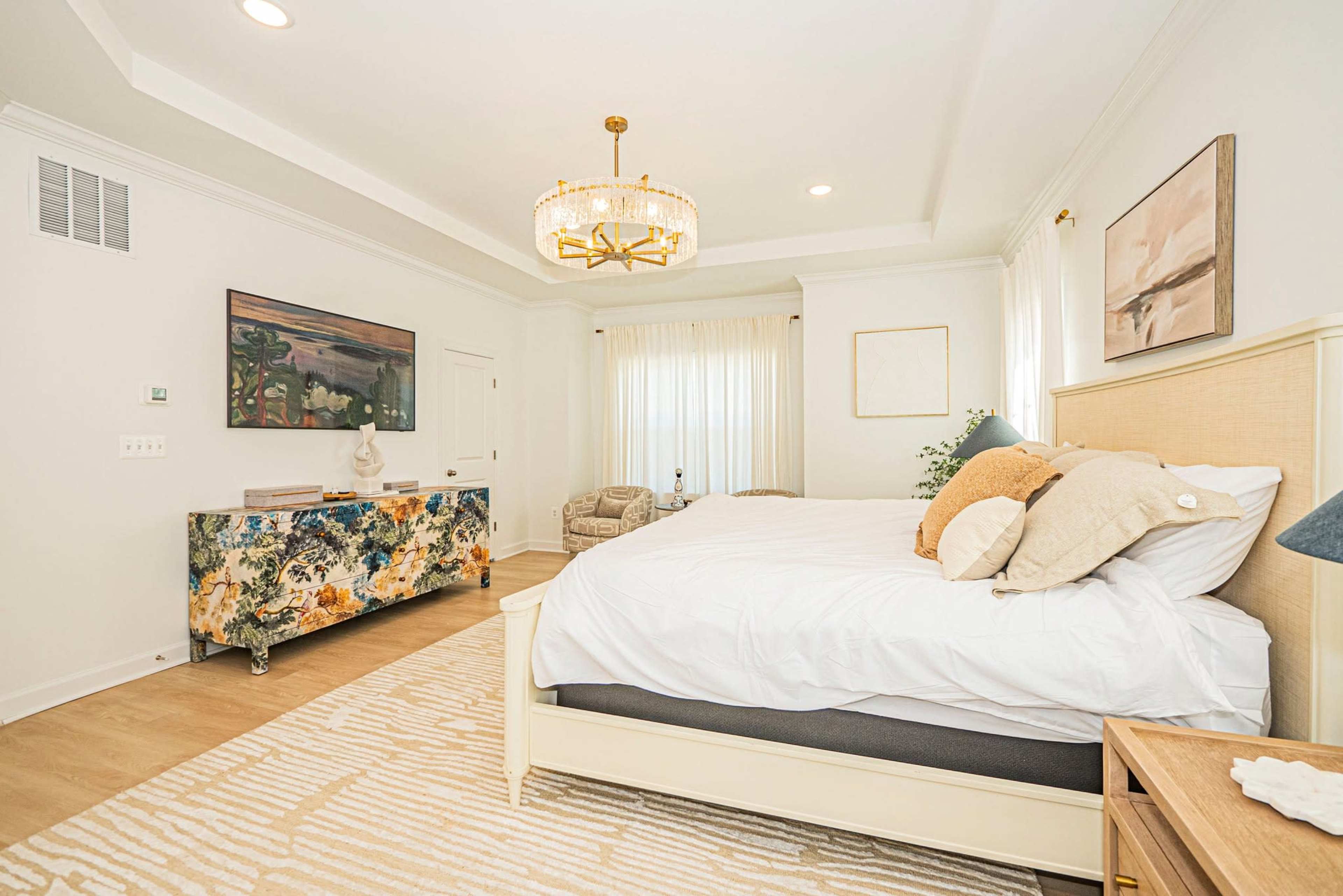 Stylish & spacious 7BR Glen Dale Home w/ Game Room Image in Glenn Dale, Glenn Dale, MD