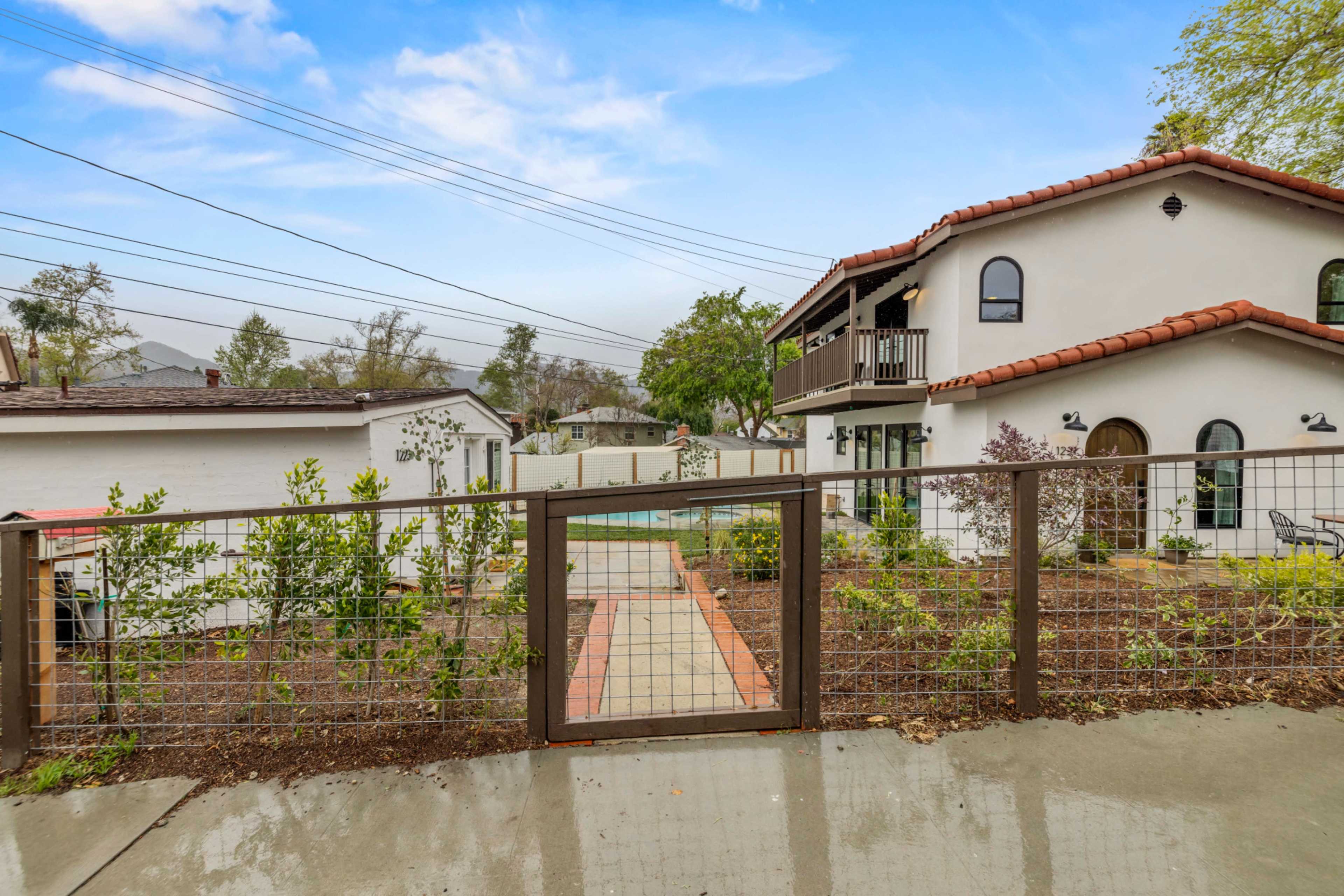 Burbank Rancho Oasis Image in Burbank, Burbank, CA