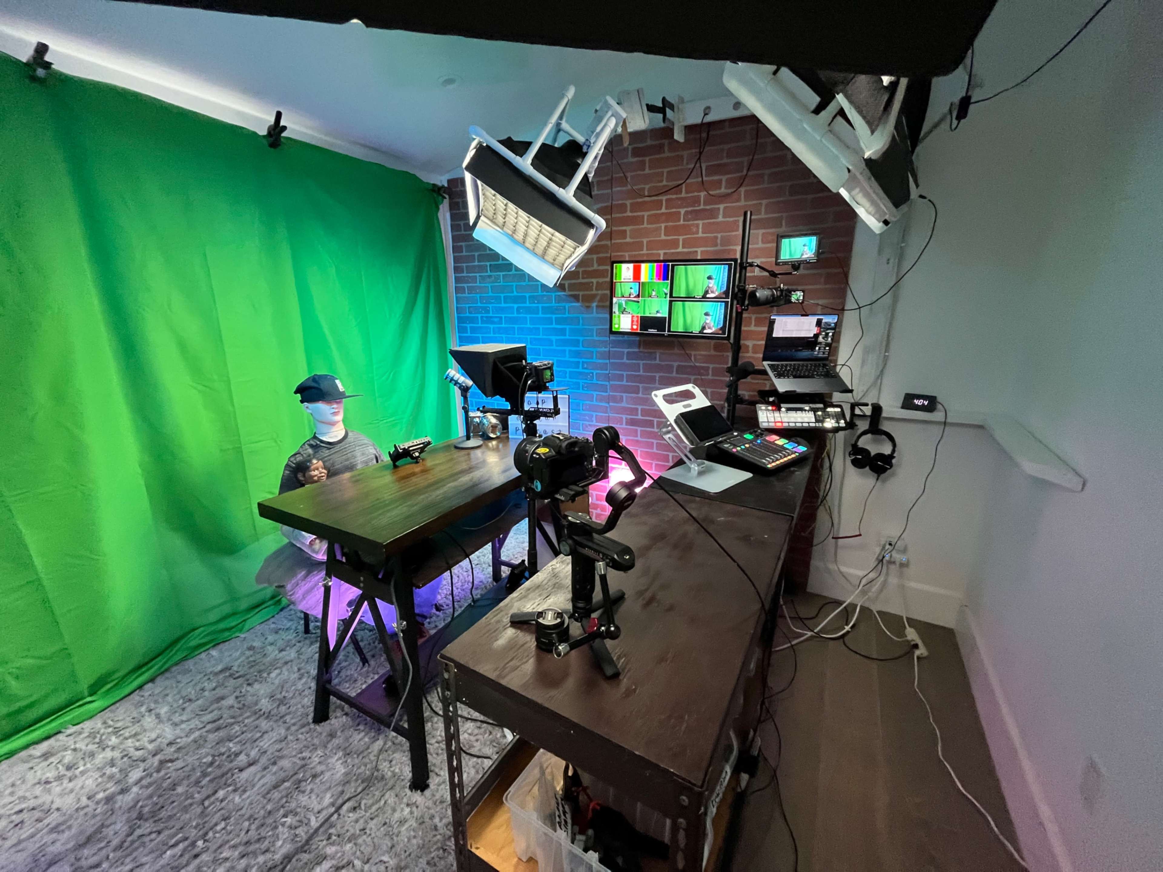 Private Podcast Studio Image in Northwest Torrance, Torrance, CA