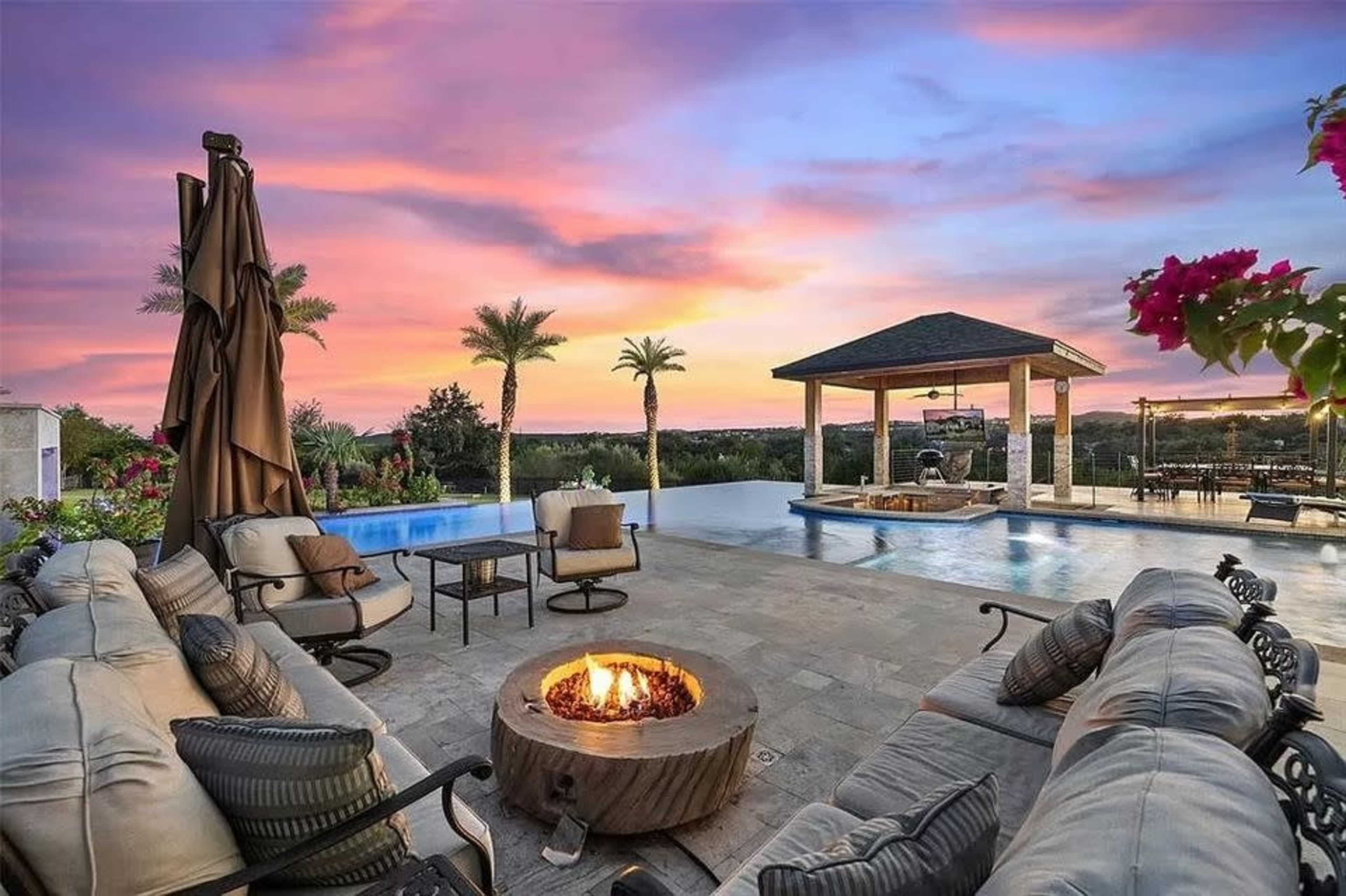 Little La Jolla Resort - resort style pool and million dollar club house Image in Lakeway, Austin, TX