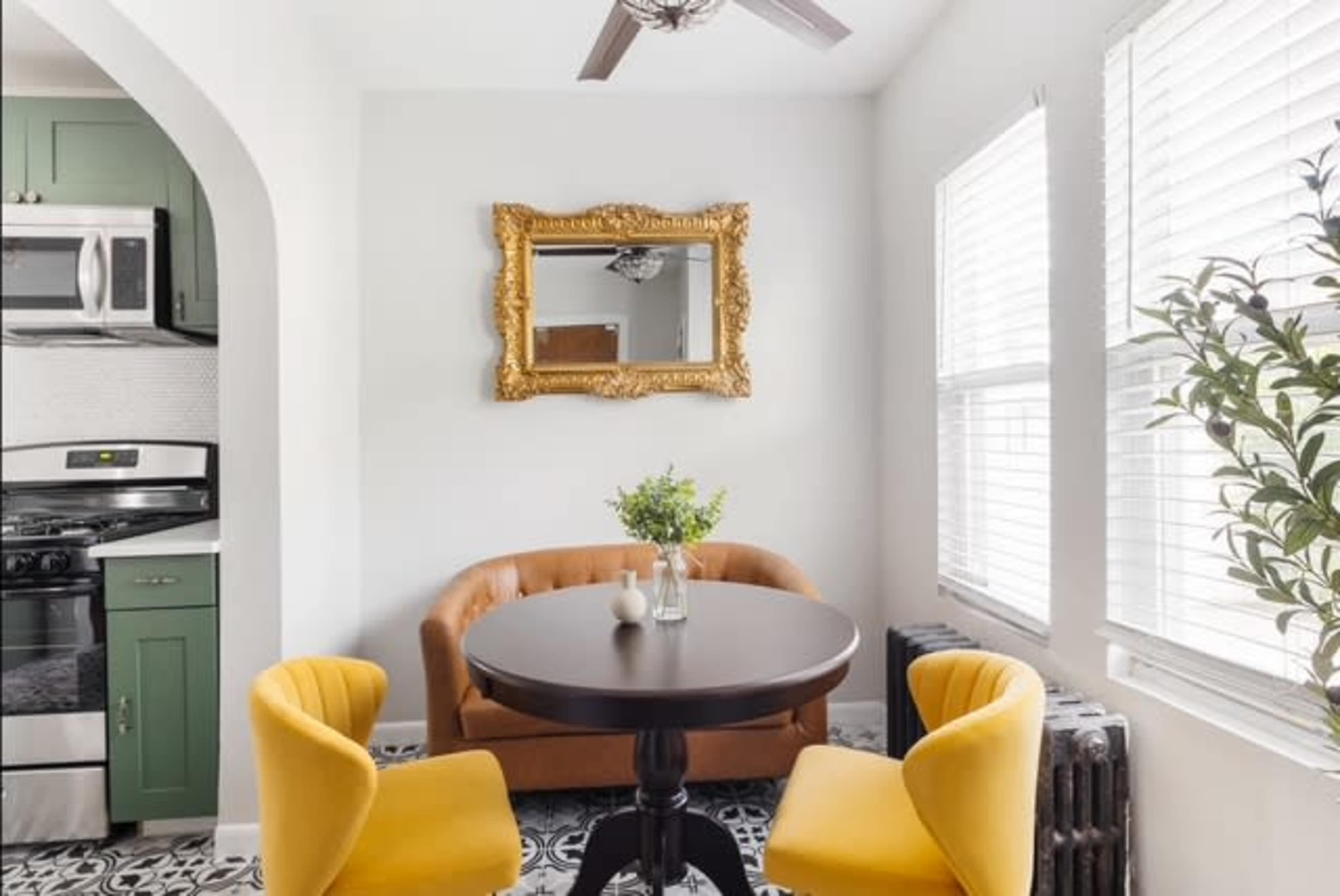 Vintage-Style Queens Home w/ Natural Light + Yard – Ideal for Shoots or Offsites Image in Hollis, Hollis, NY