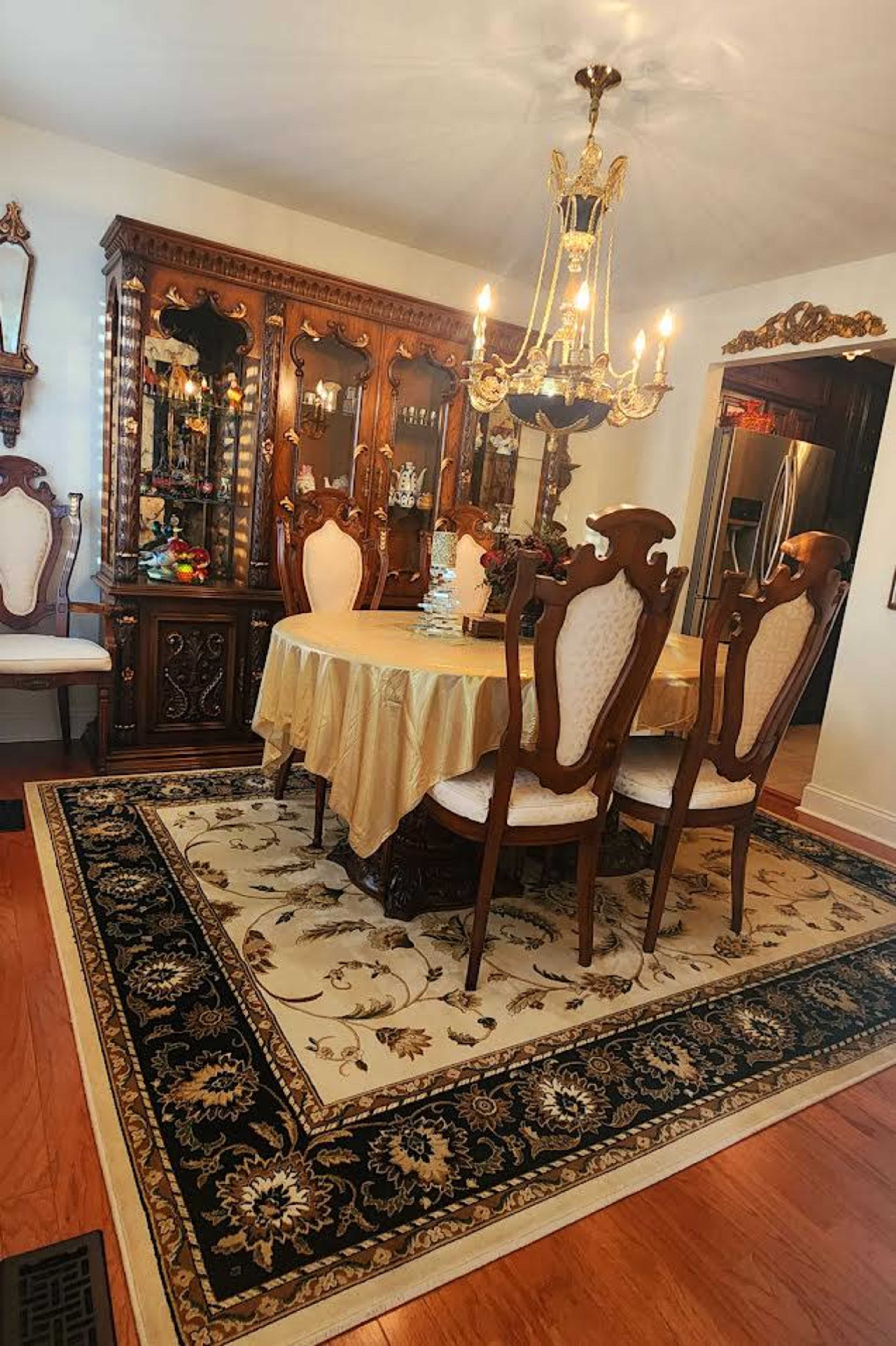 Colonial-style home Image in Coolbaugh Township, TOBYHANNA, PA