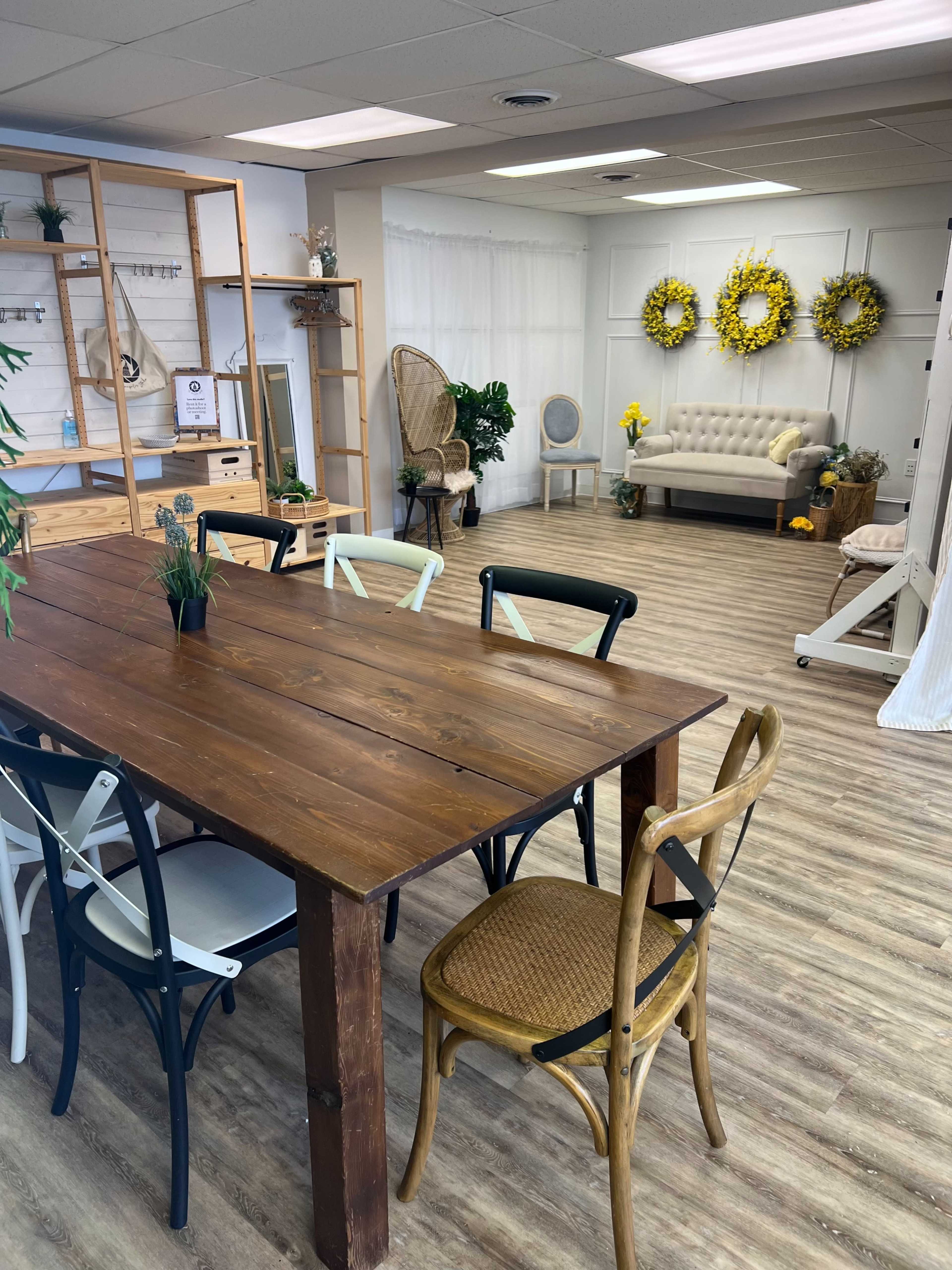 Natural Light Photo Studio and Meeting Space in Annapolis Design Distrcit Image in Annapolis, ANNAPOLIS, MD