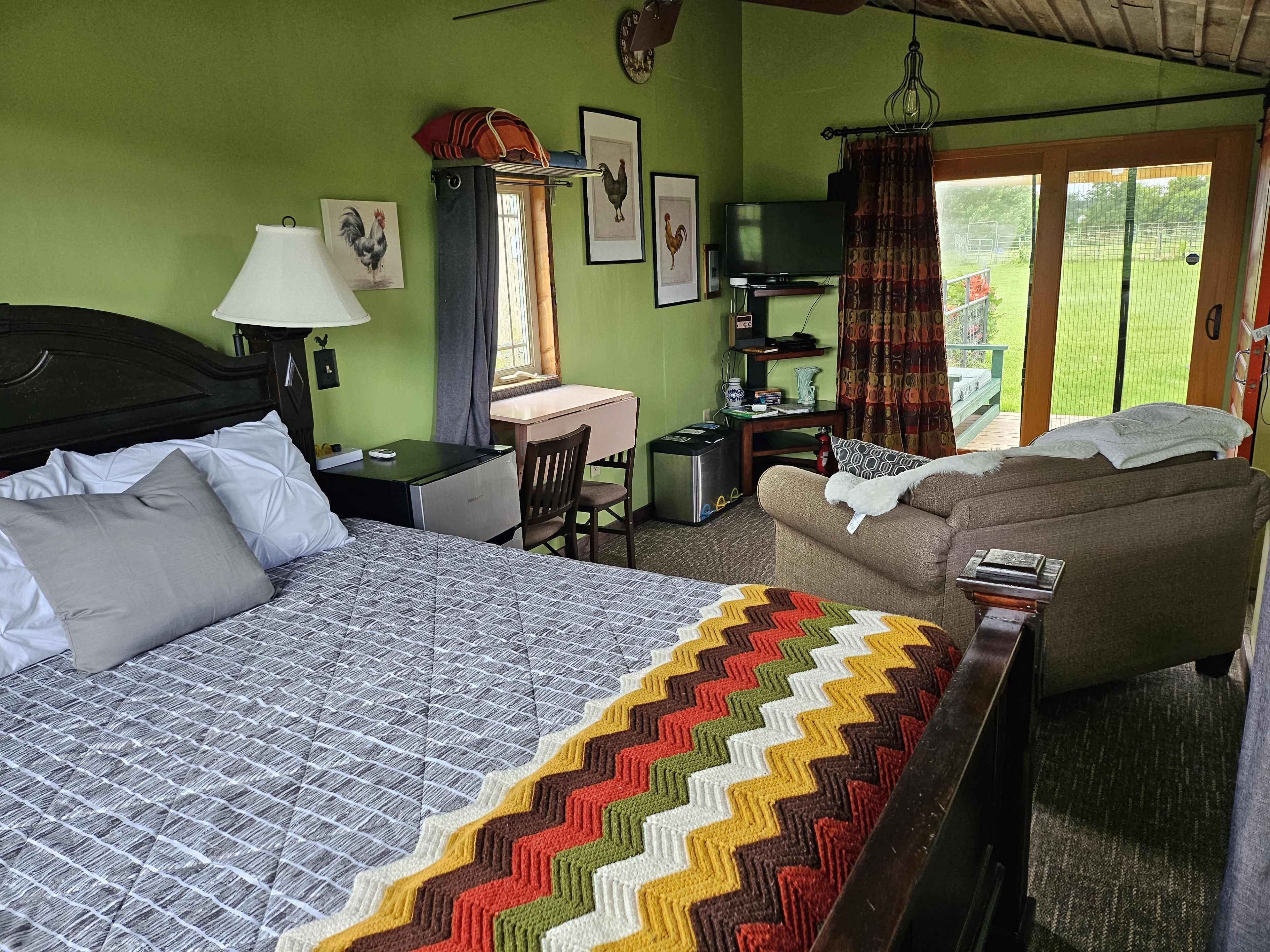 Gallus Palace - a tiny house surrounded by a rural homestead with east access to the big city Image in Oregon, OREGON, WI