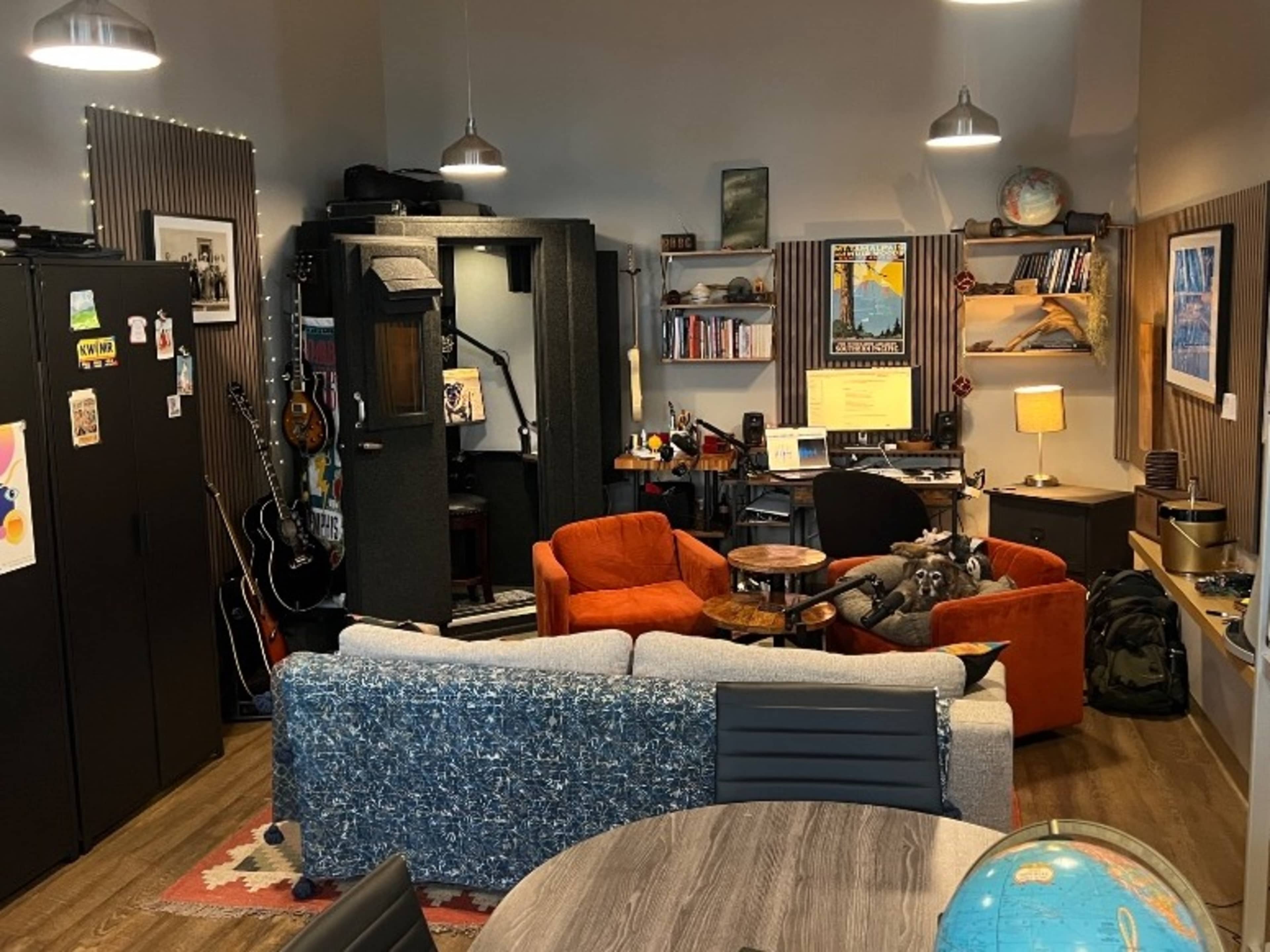 Podcast Production Studio 