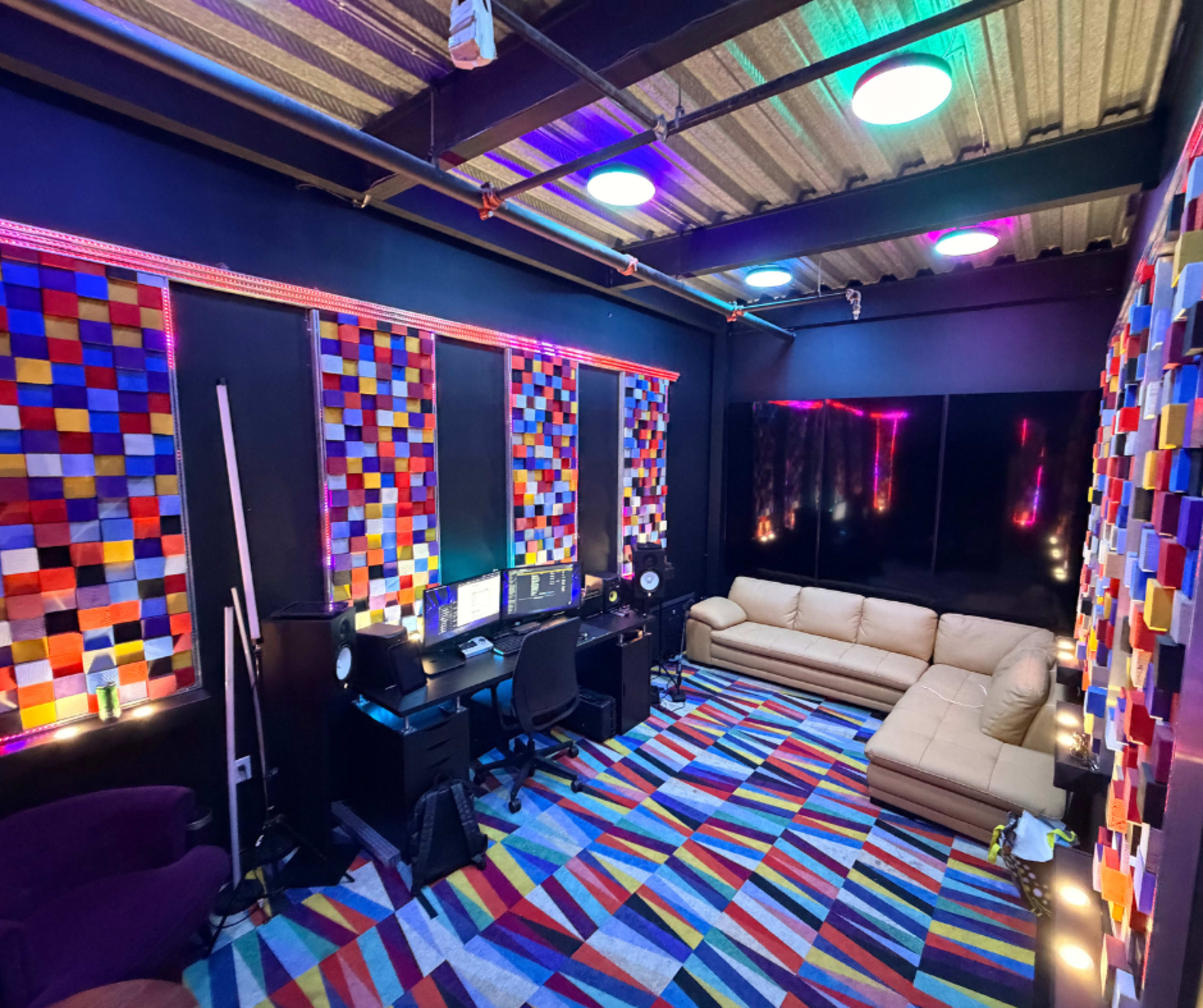 BarCode Grand Event Venue – 2,500 Capacity Stage Experience Image in Elizabeth, Elizabeth, NJ