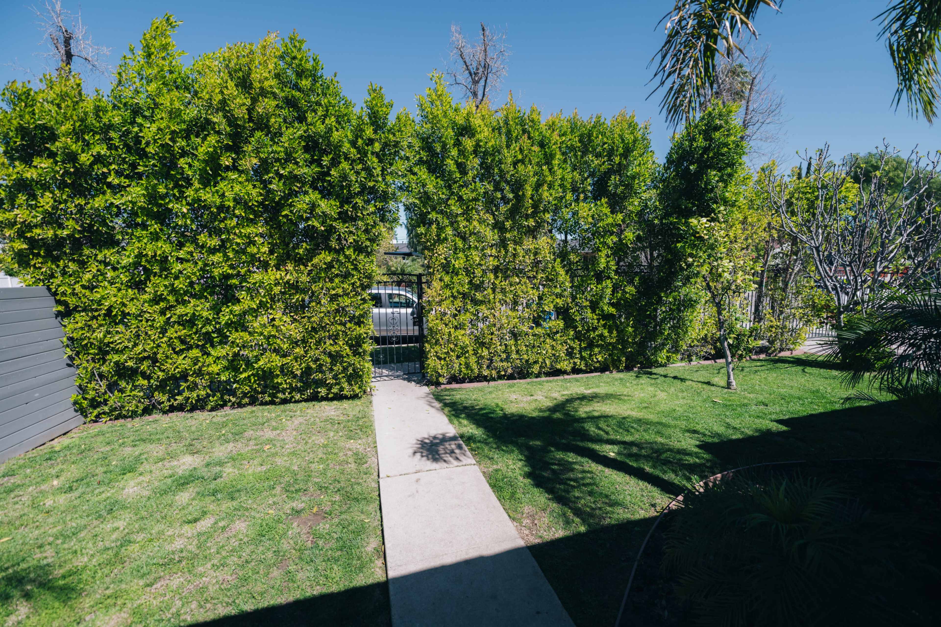 Creator Space with Natural Light, Open Kitchen, & Podcast Space in Tarzana Image in Tarzana, Tarzana, CA