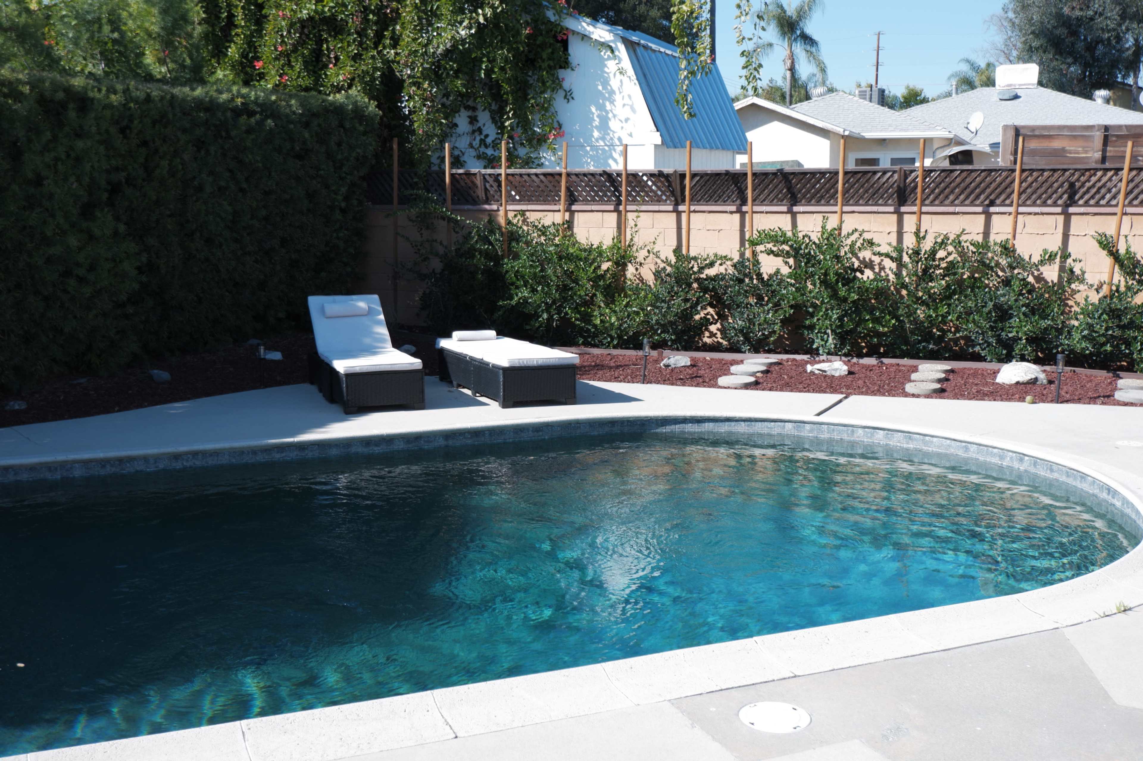 Open Floor Plan 1950's Home With High Vaulted Ceiling Image in Sherman Oaks, Sherman Oaks, CA