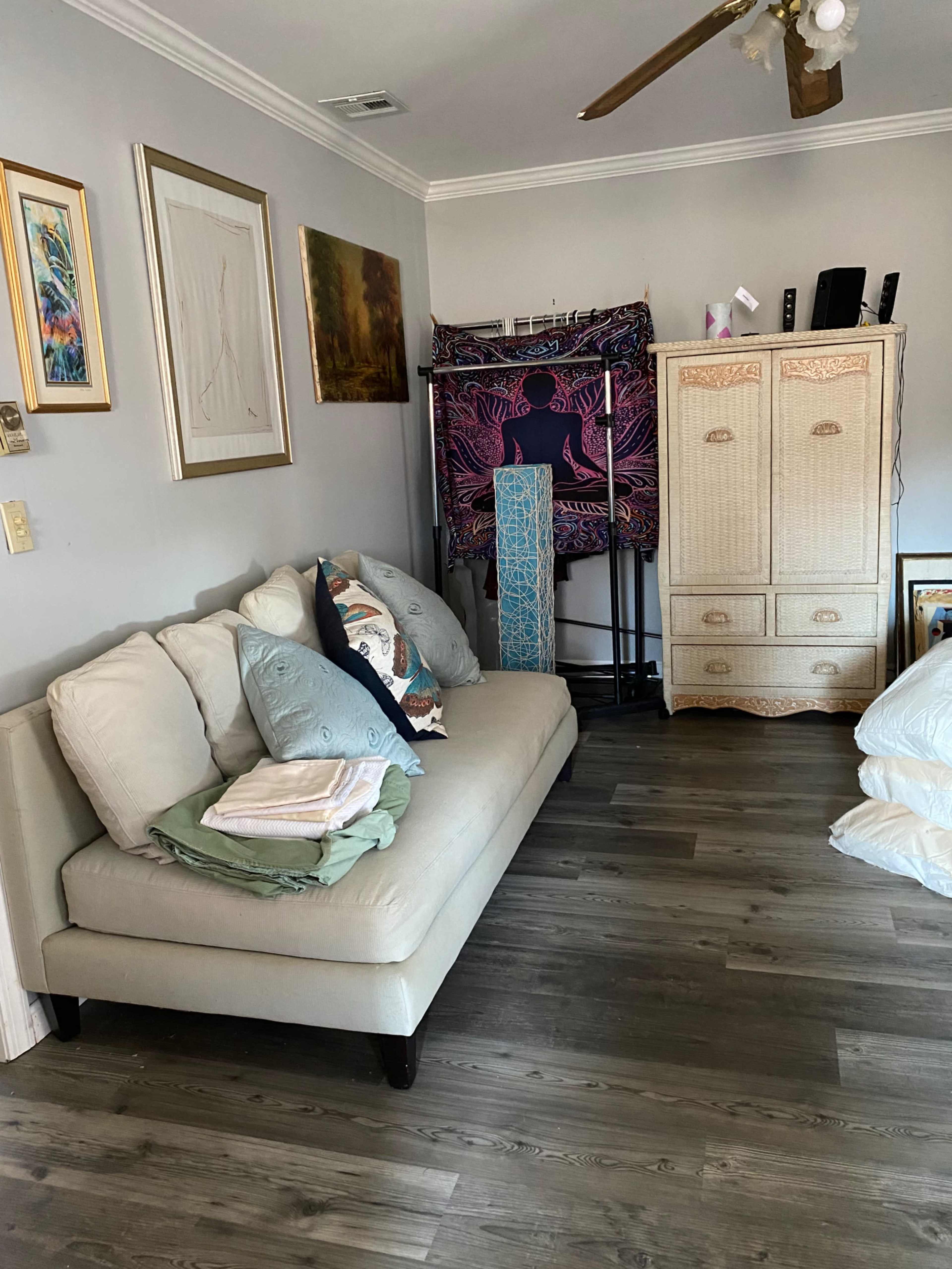 House in Lake Community 1.5 Hours West of NYC Image in Hopatcong, Hopatcong, NJ