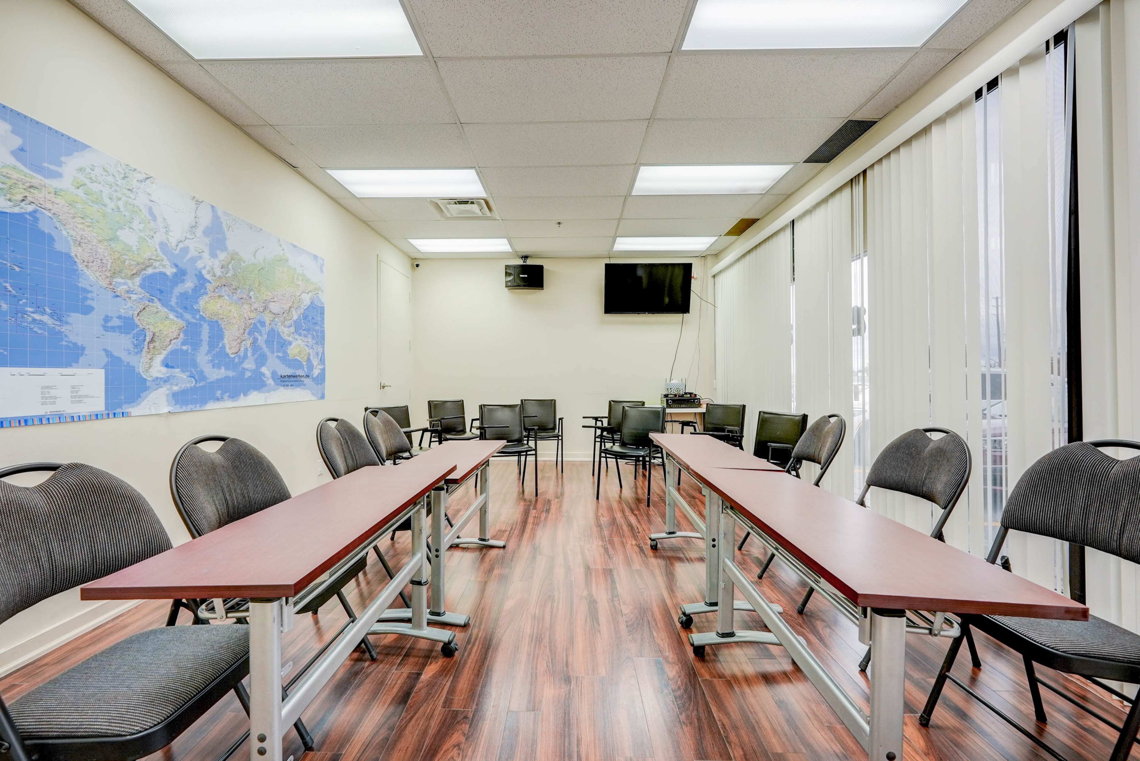 Multi-Purpose Meeting Room for Classes & Team Sessions – Markham Image in Markham, Markham, ON