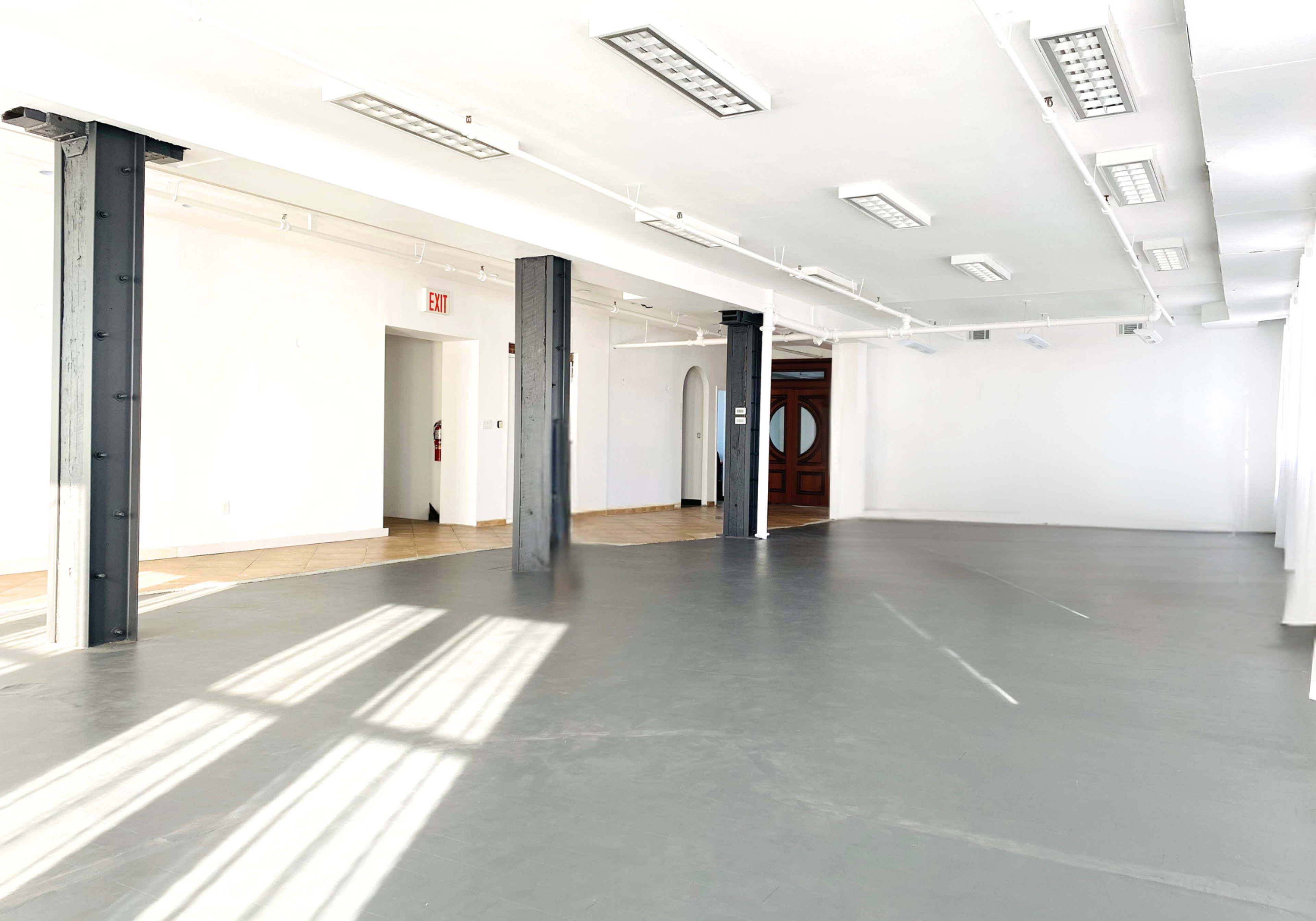 Modern Daylight 3000 sqft Warehouse Loft Image in East New York, Brooklyn, NY