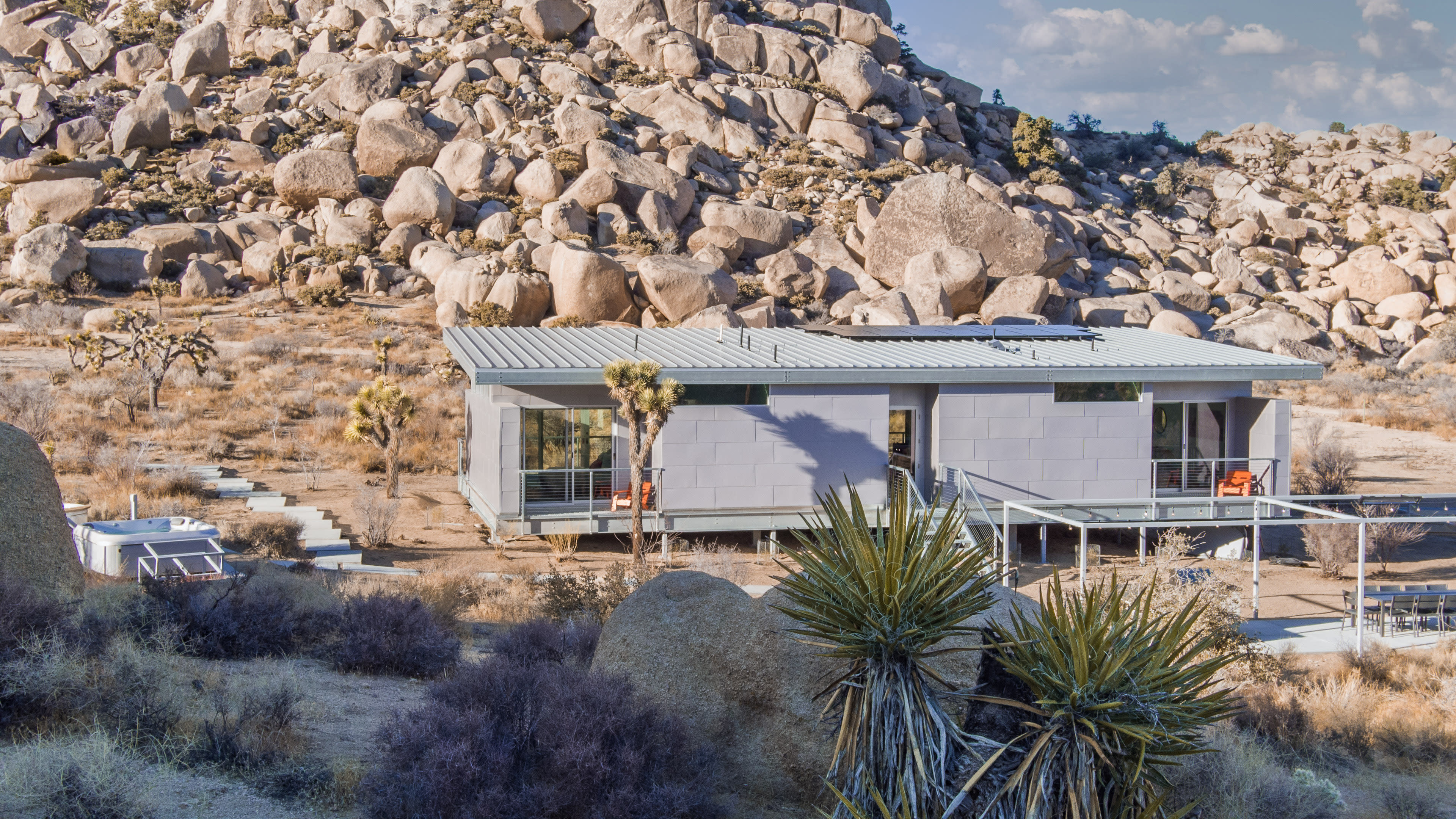 Hi-Desert Fade Image in , Pioneertown, CA