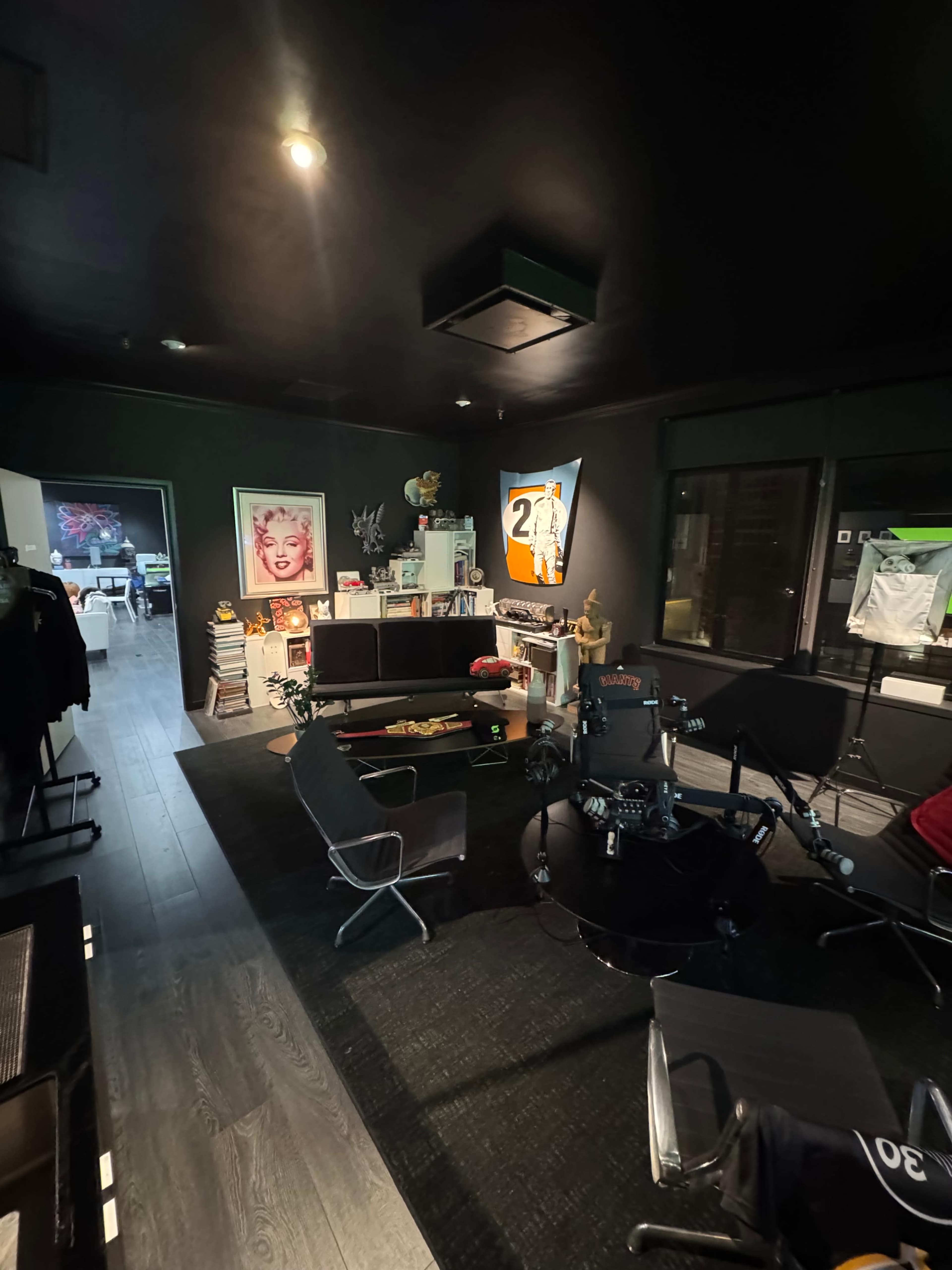 Exclusive, High-End Studio with 24/7 Access – Ideal for Aspiring Artists, Musicians & Podcasters Image in Showplace Square, san Francisco, CA