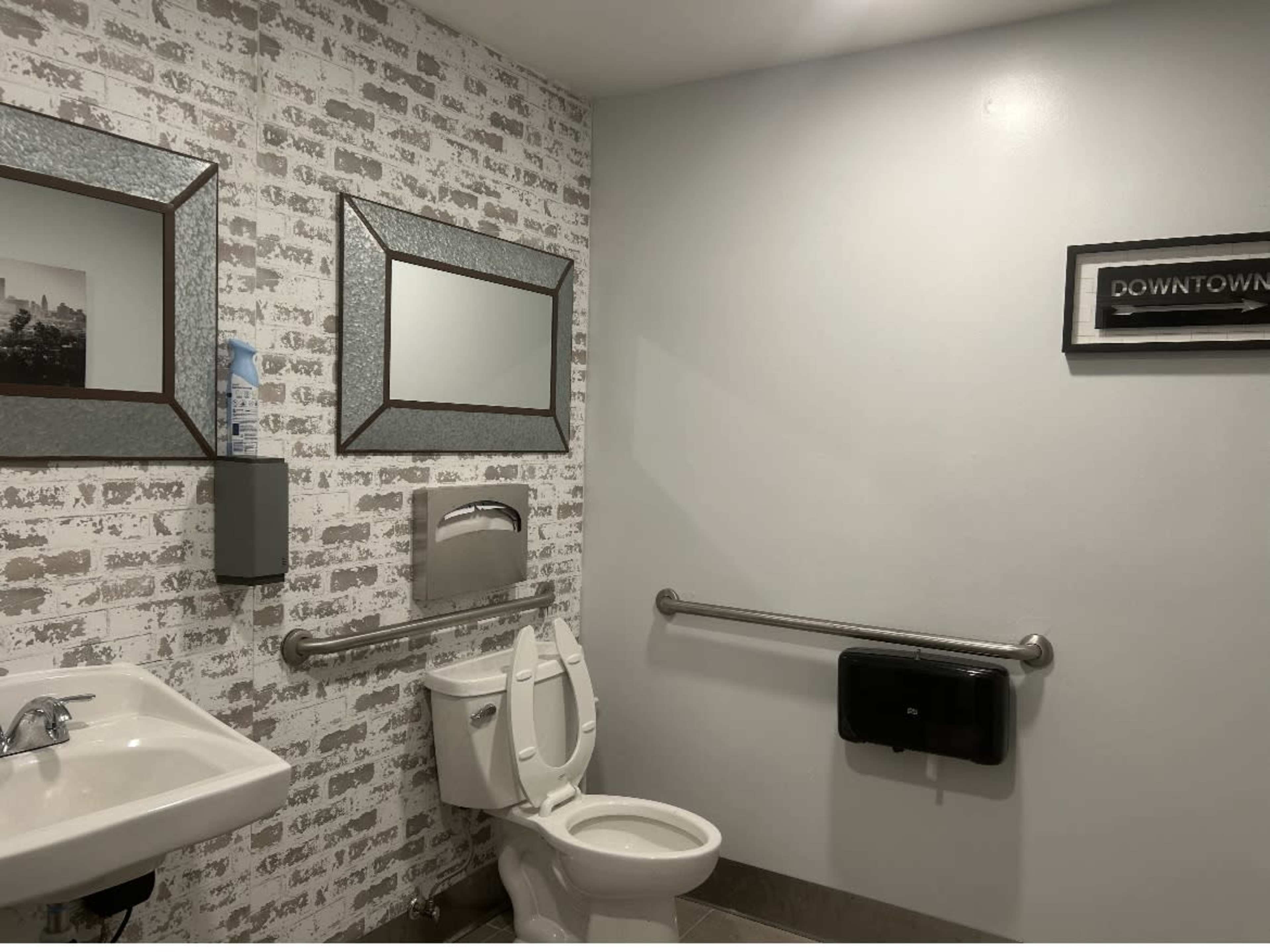 Creative Mid City Venue with Blank Canvas Image in Central LA, LOS ANGELES, CA