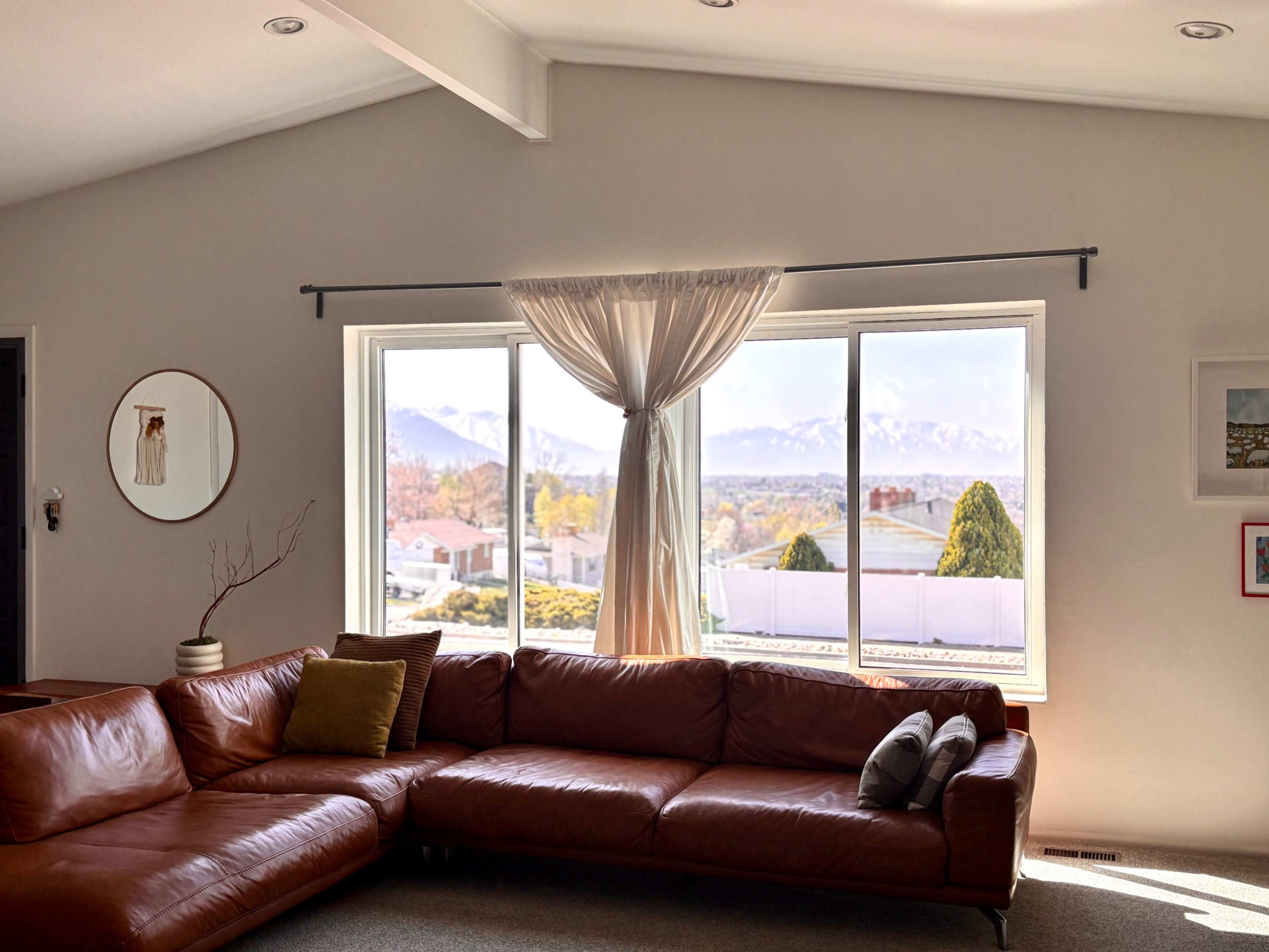 Mid-Century Mountainside Dwelling Image in Pleasant Grove, Pleasant Grove, UT