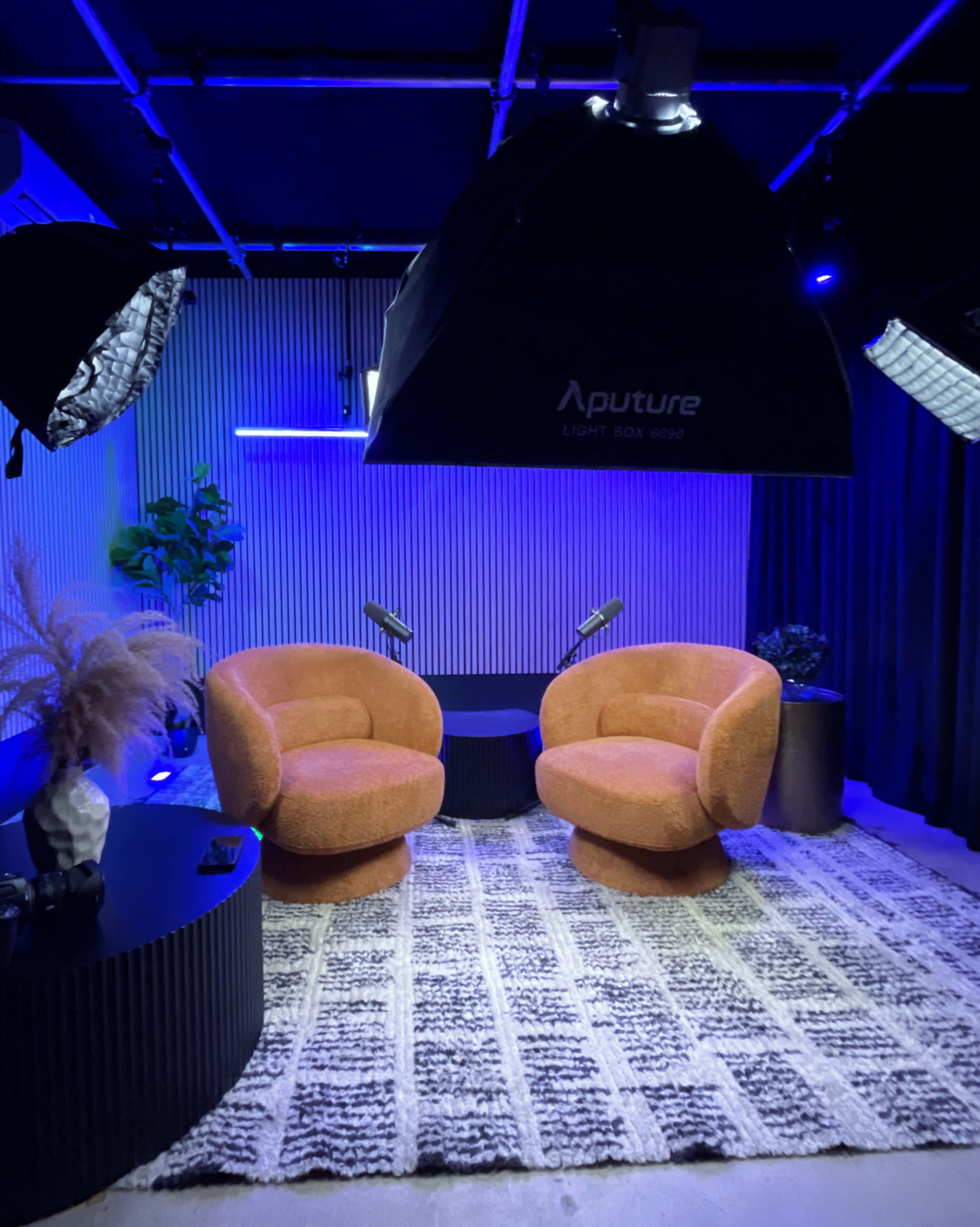 Private Work Space // Private Parking Image in Hollywood, Los Angeles, CA