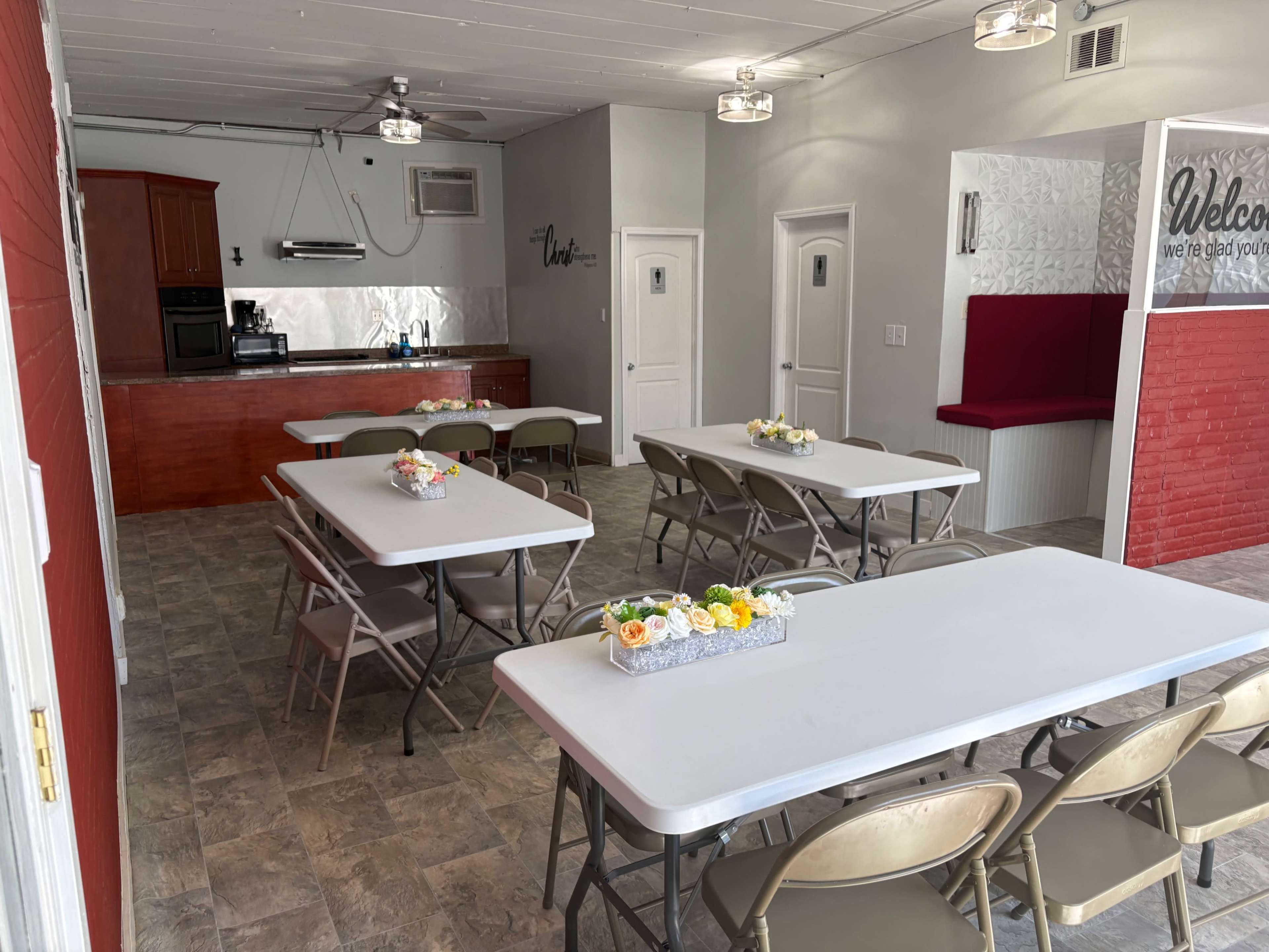 Suburban event hall Image in Bloom Township, Chicago Heights, IL