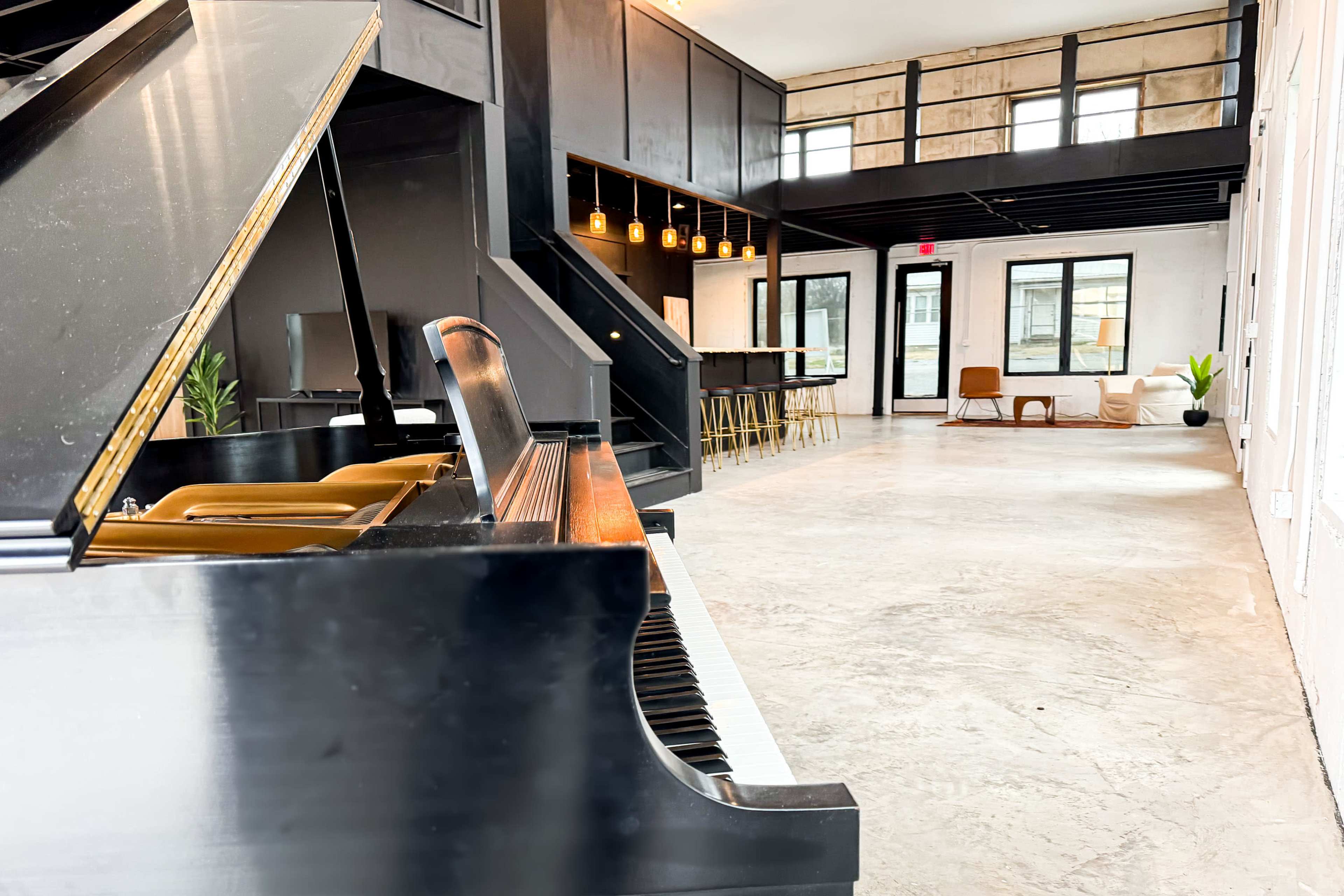 East Bank Open Floor Multi Use Piano Bar and Mezzanine Image in East Nashville, Nashville, TN