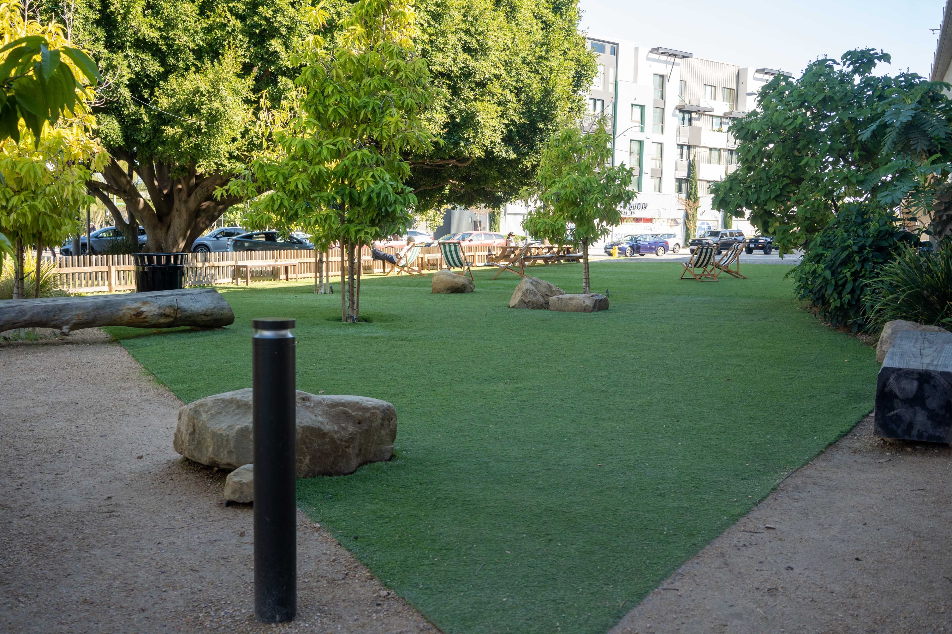 Platform Park Image in Lucerne - Higuera, Culver City, CA