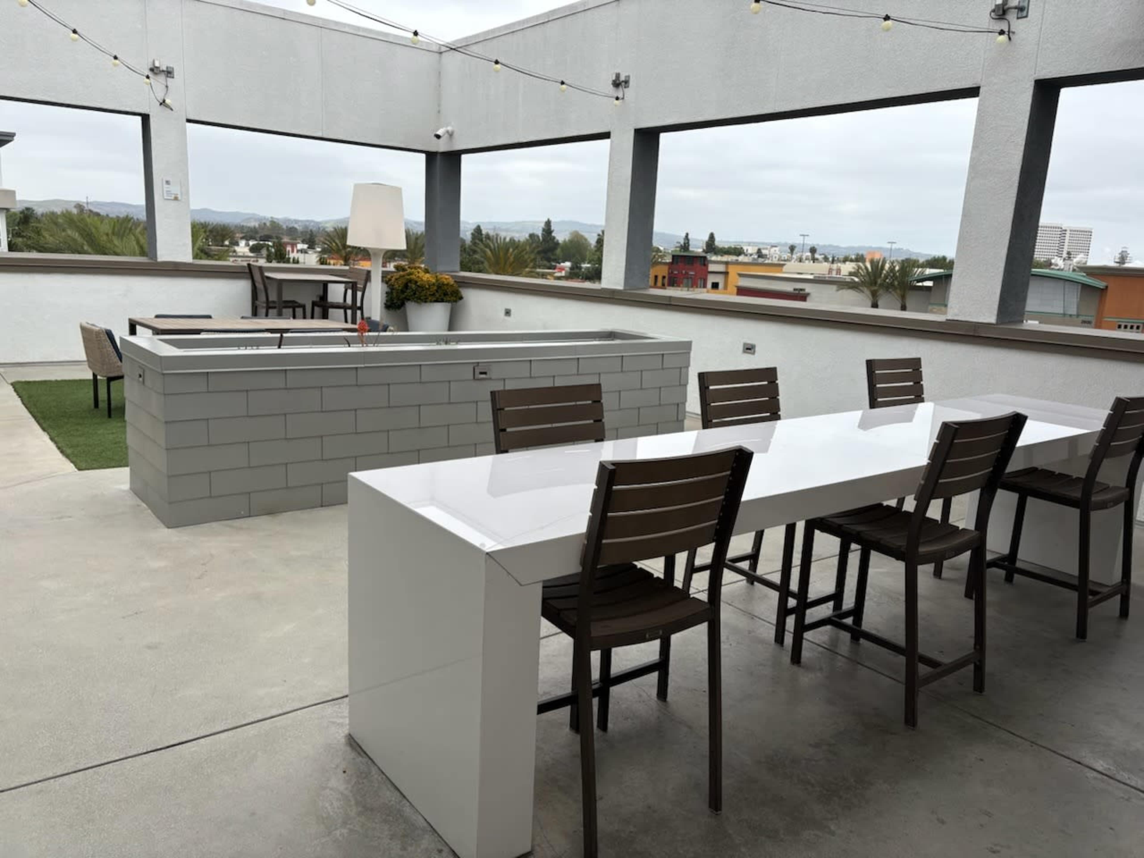 Rooftop in Irvine with versatile seating Image in Irvine Business Complex, Irvine, CA