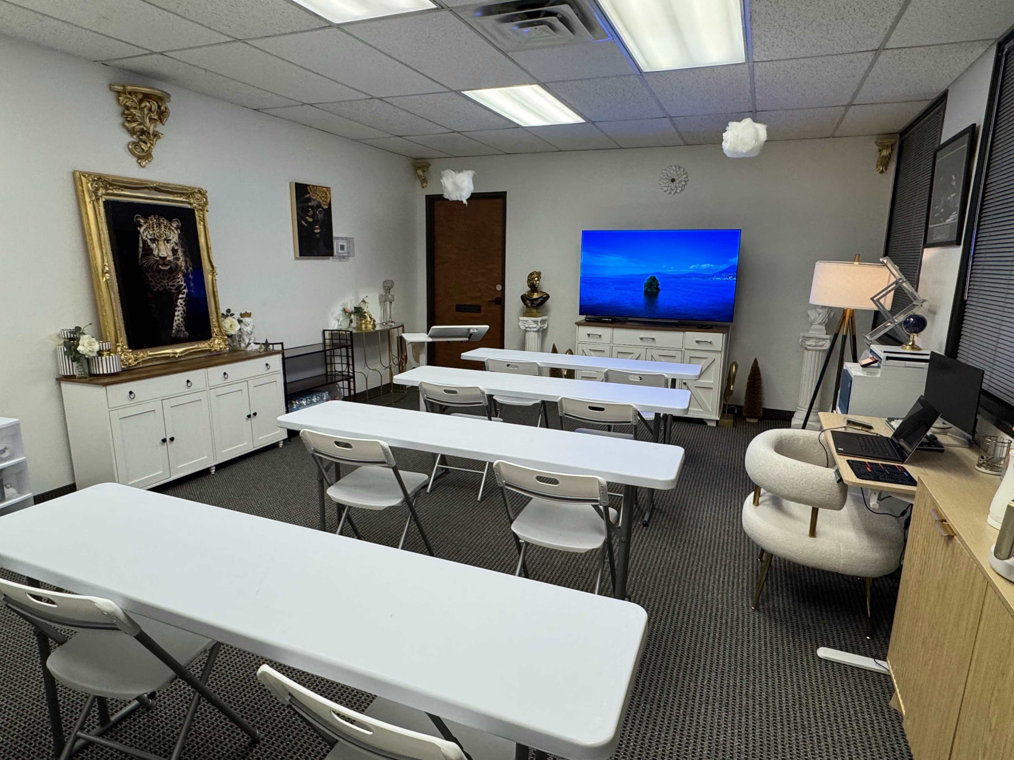 Wealth Hub Image in Lake Highlands, Dallas, TX