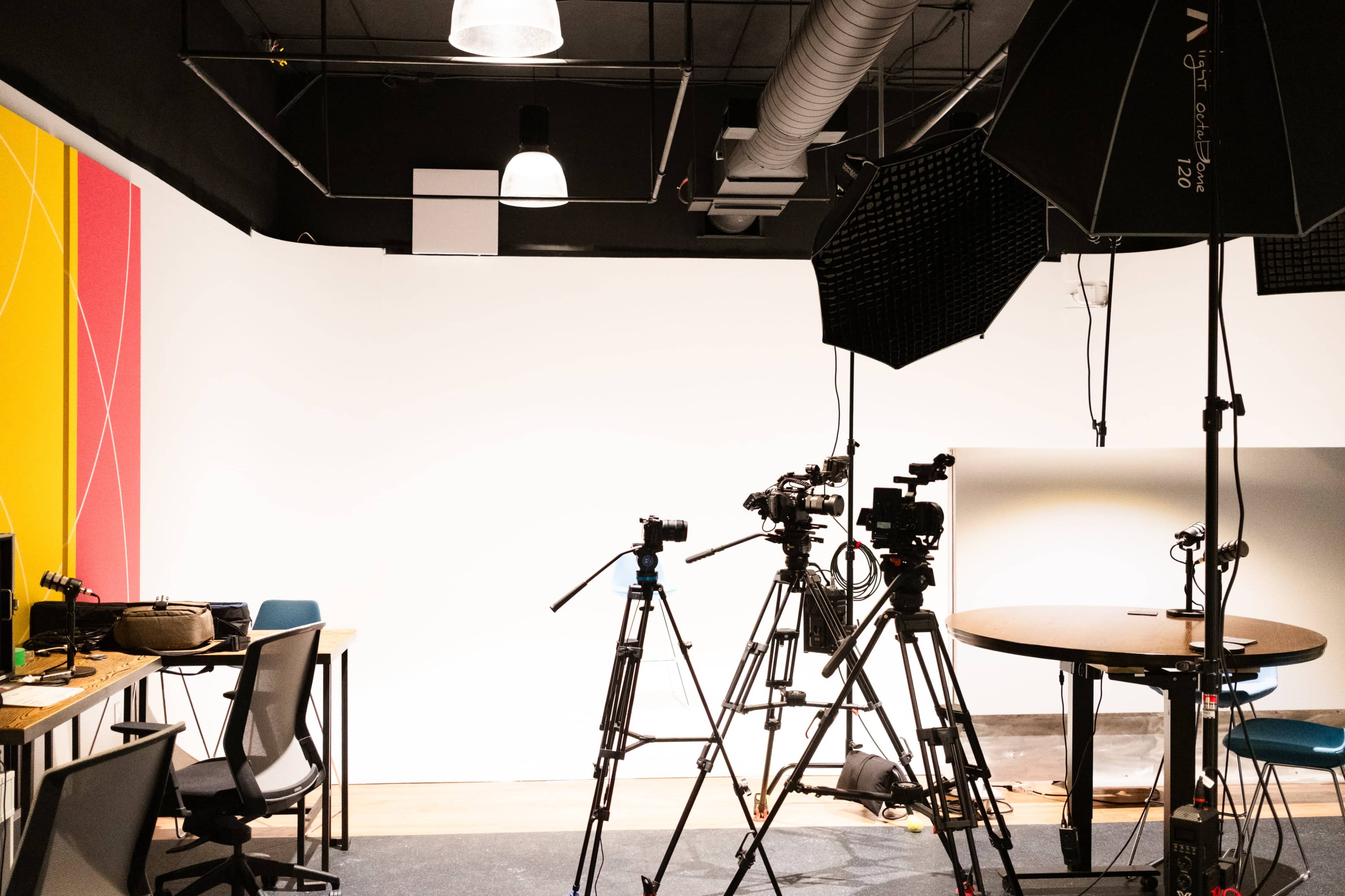 Burlington Production Studio for Video, Podcast & Photography Image in Burlington, Burlington, ON