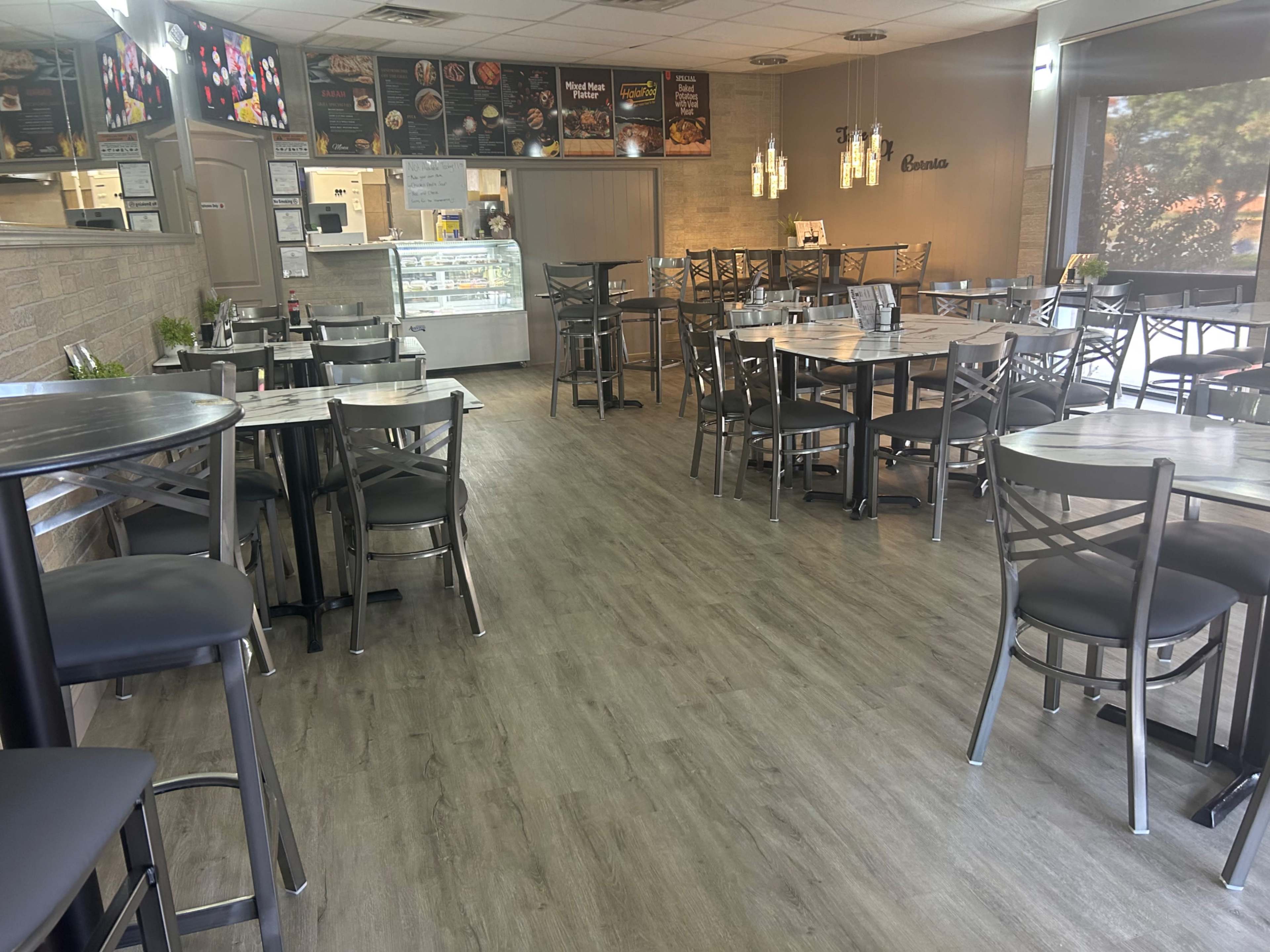 Modern Restaurant Event Space Image in Tuckahoe, Henrico, VA