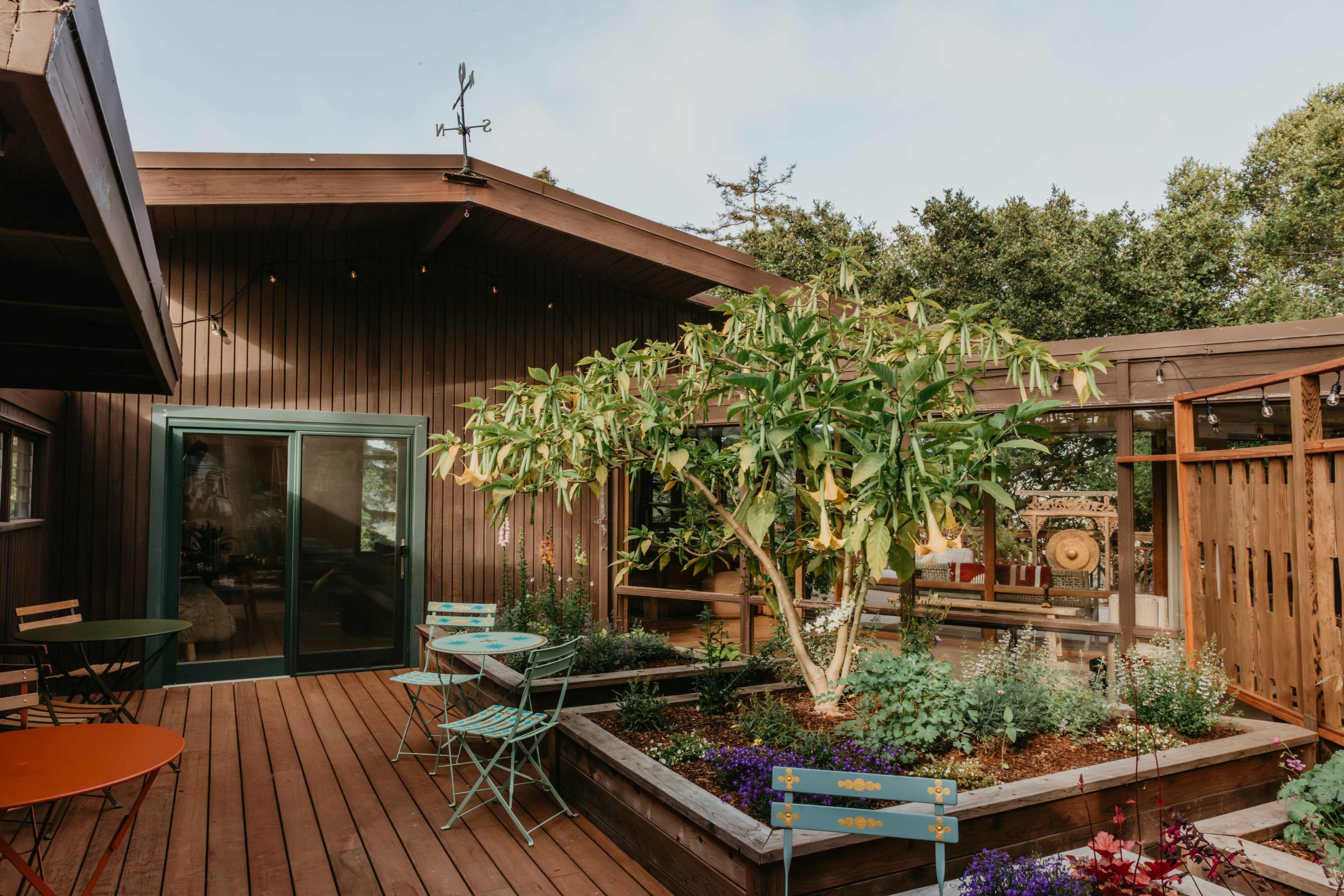 Film/Photo location - Berkeley Hills Retreat with Tilden Park View Image in , Berkeley, CA