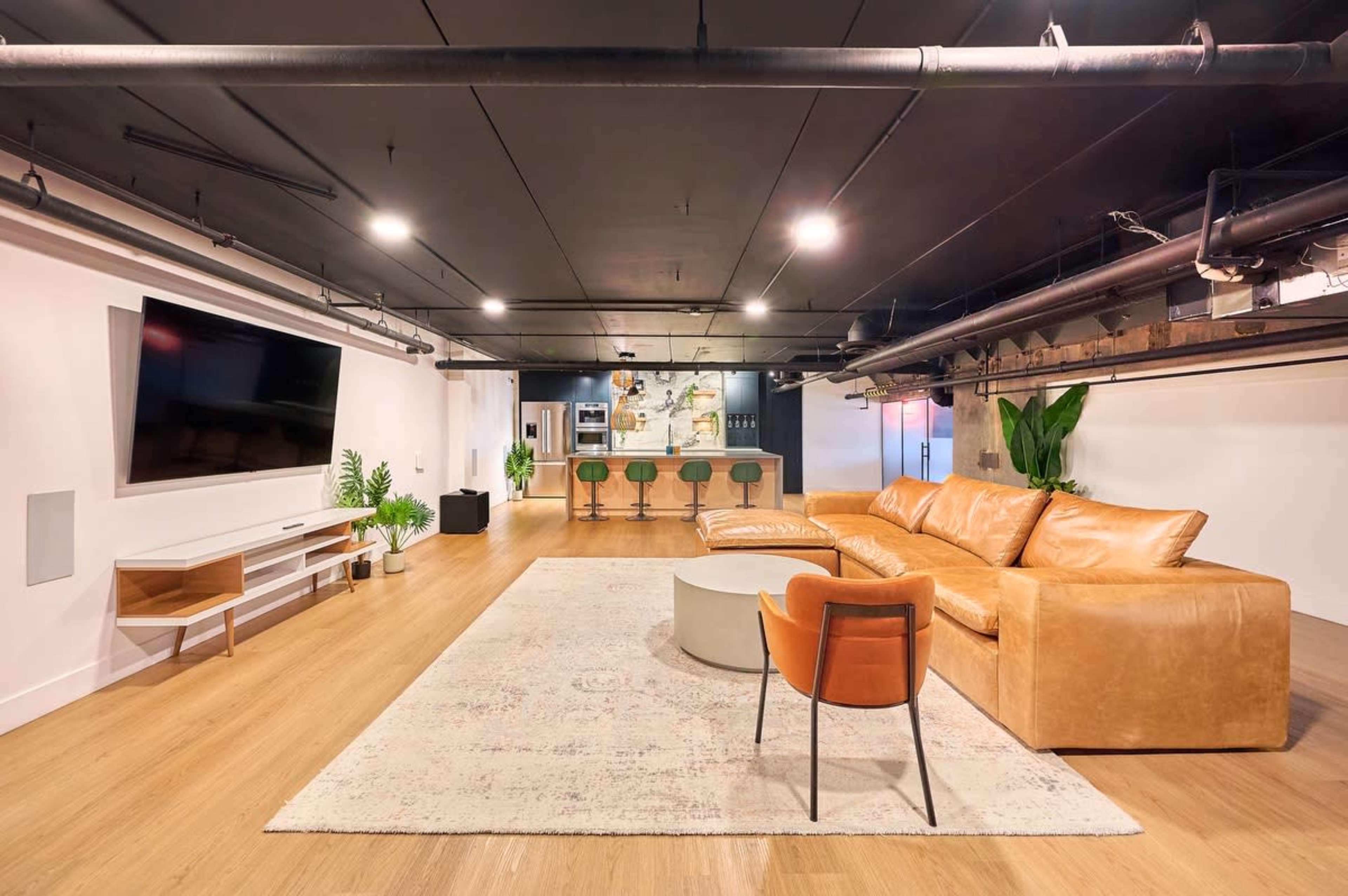 Urban Loft: Events, Gatherings, Workshops Image in East Newton Business Park, Surrey, BC