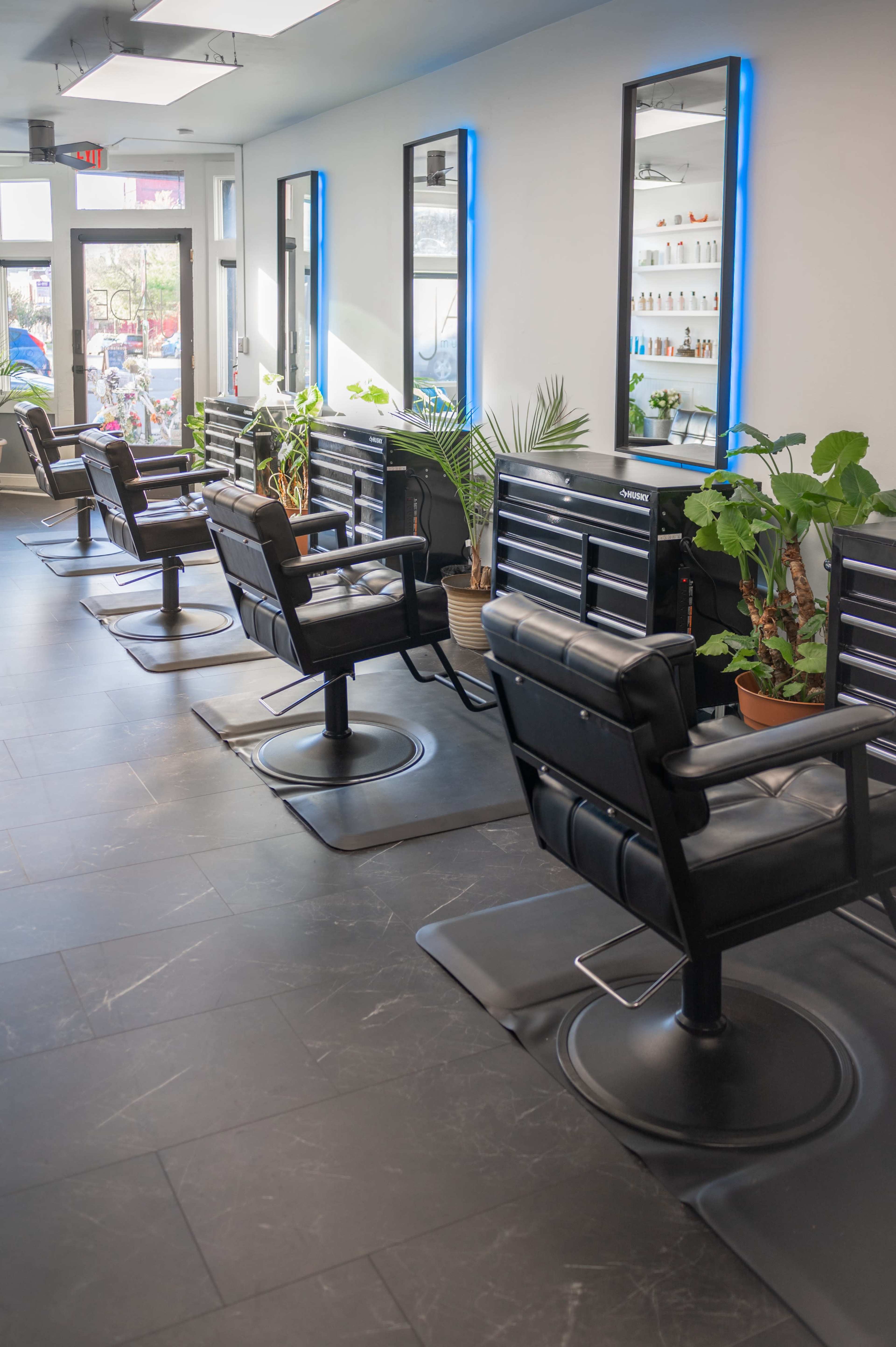 Luxe Multicultural Salon & Creative Event Space in Historic Churchhill Image in Church Hill, RICHMOND, VA
