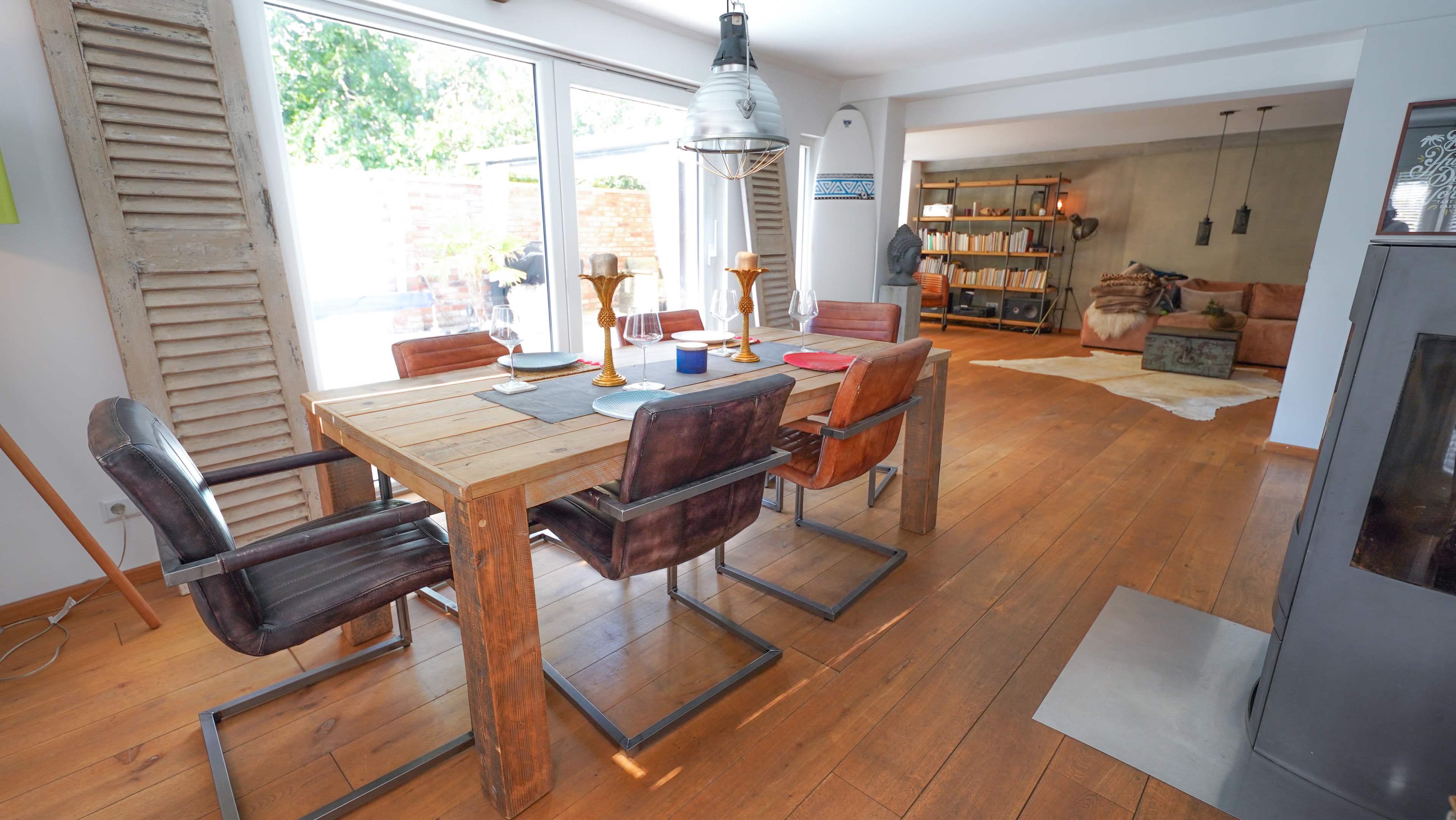 Mediteranes Landhaus mit Pool an den Poller Wiesen Image in Poll, Köln