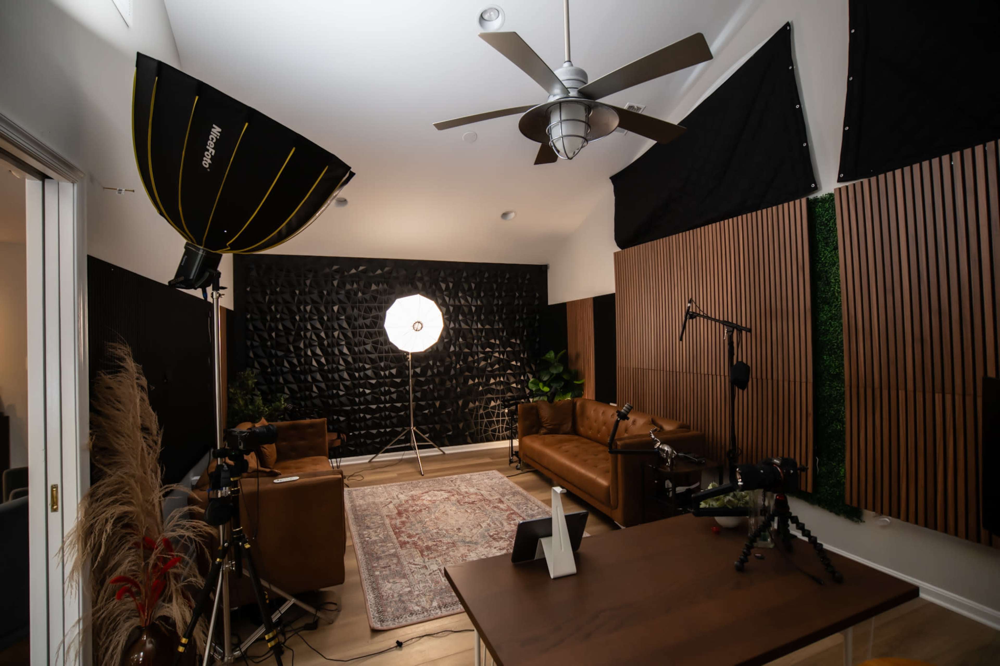 Fully Equipped Podcast Studio with Lighting, Soundboard, and Backdrops Image in Fairfax, Fairfax, VA