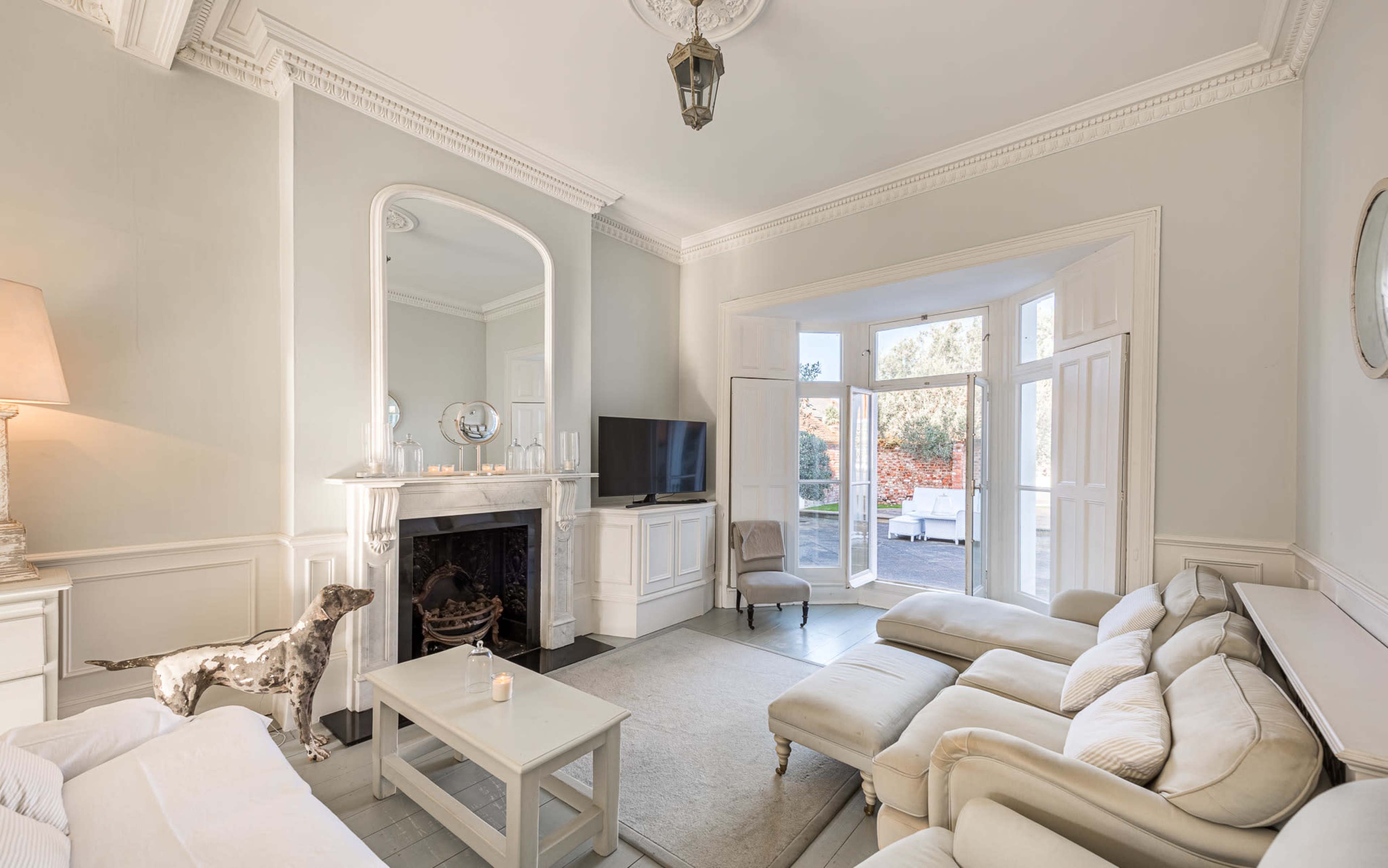 Willow House Image in Shepperton, Shepperton, ENG