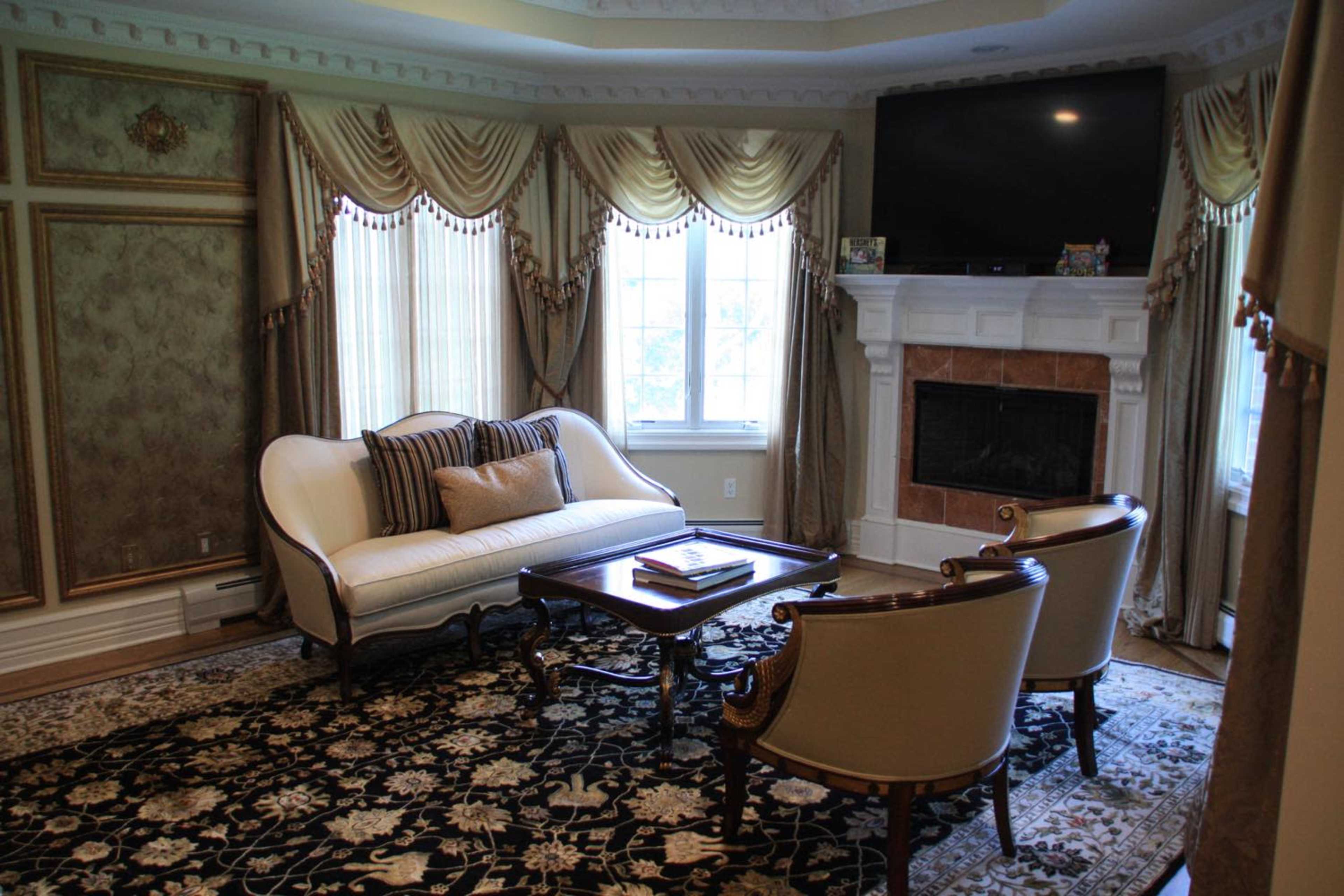 Elegant Georgian-style mansion Image in Demarest, Demarest, NJ