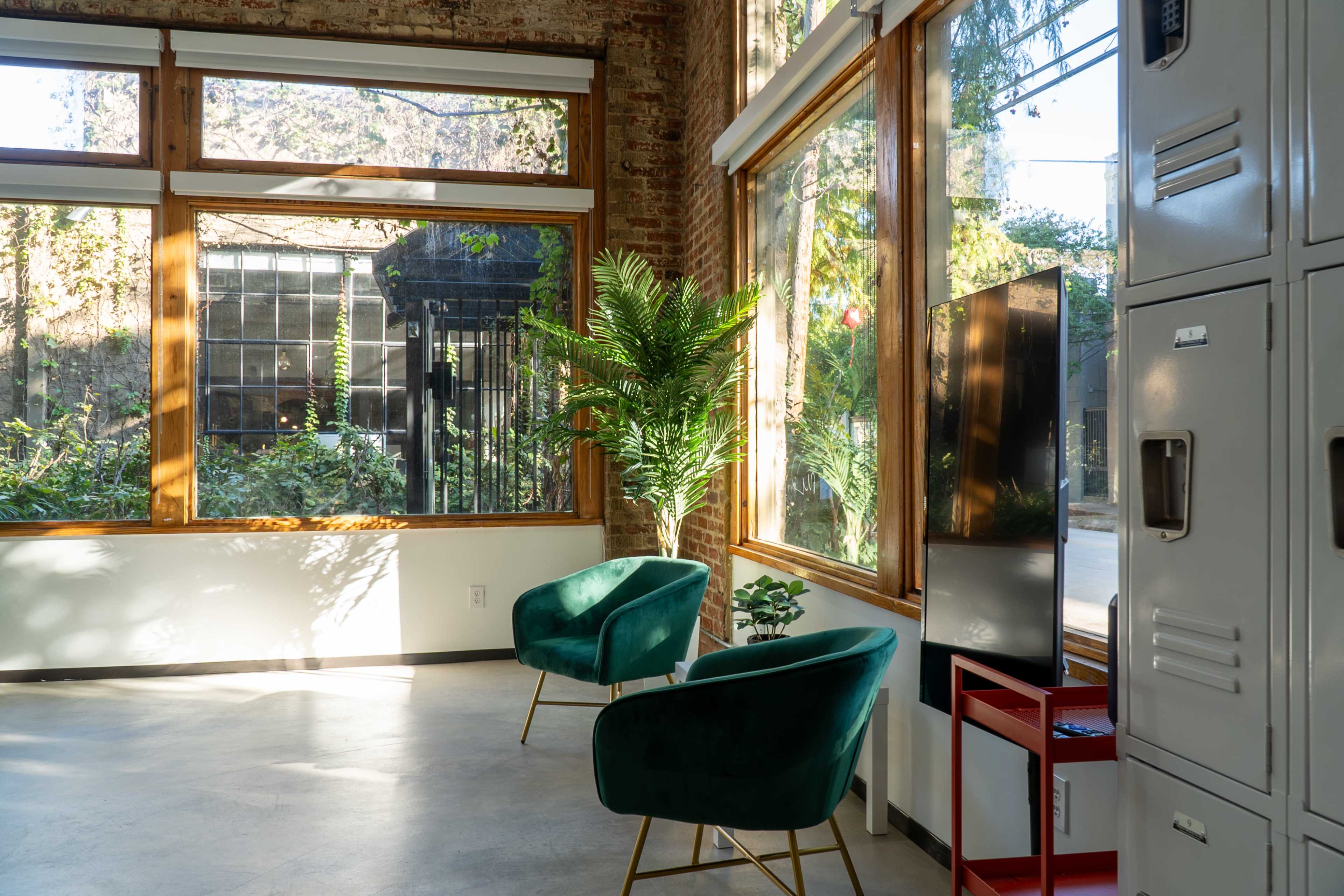 Versatile Creative Space Image in South Dallas, Dallas, TX
