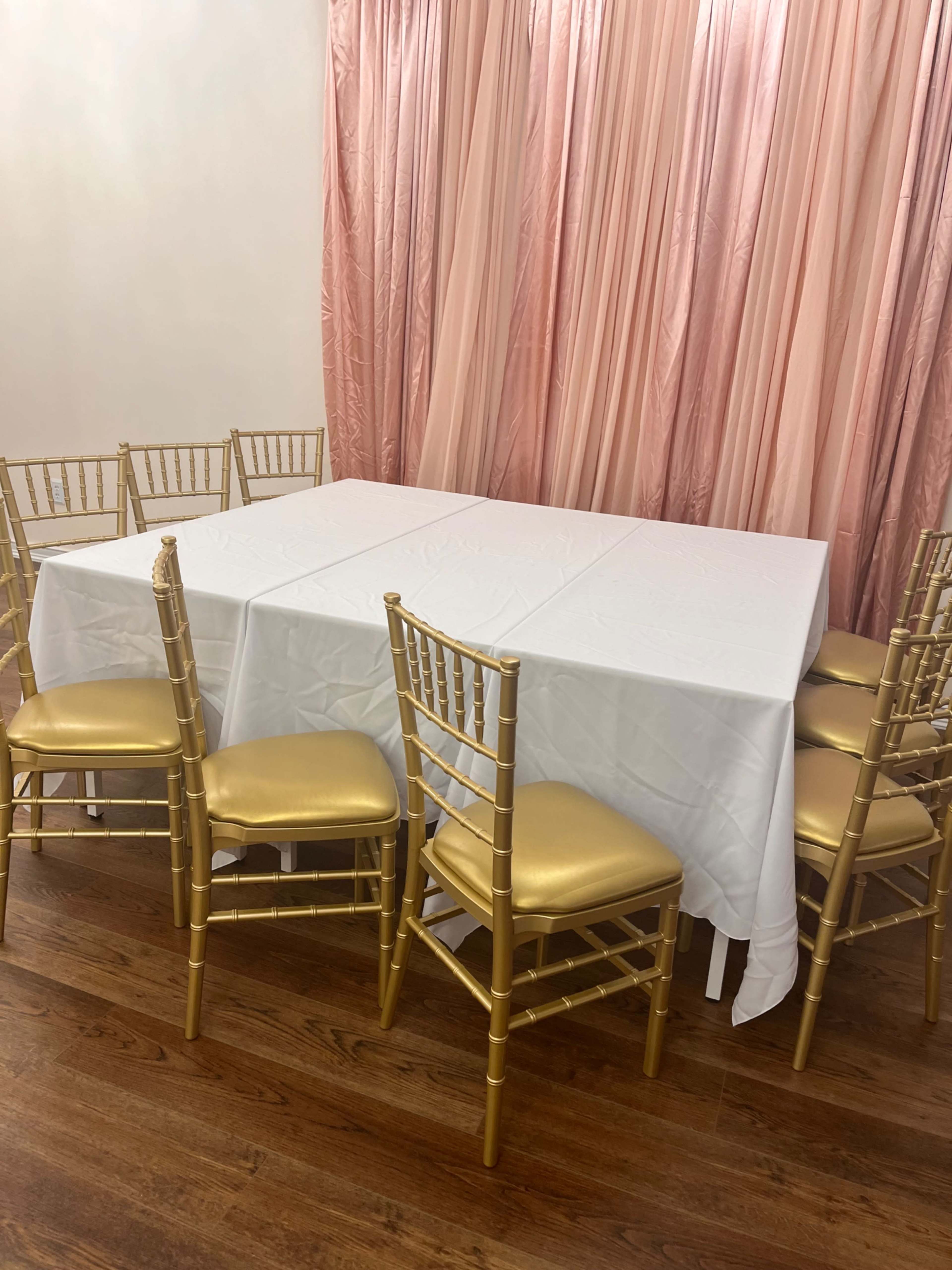 Intimate Hollywood Glam Venue Image in Northview Heights, Grand Rapids, MI