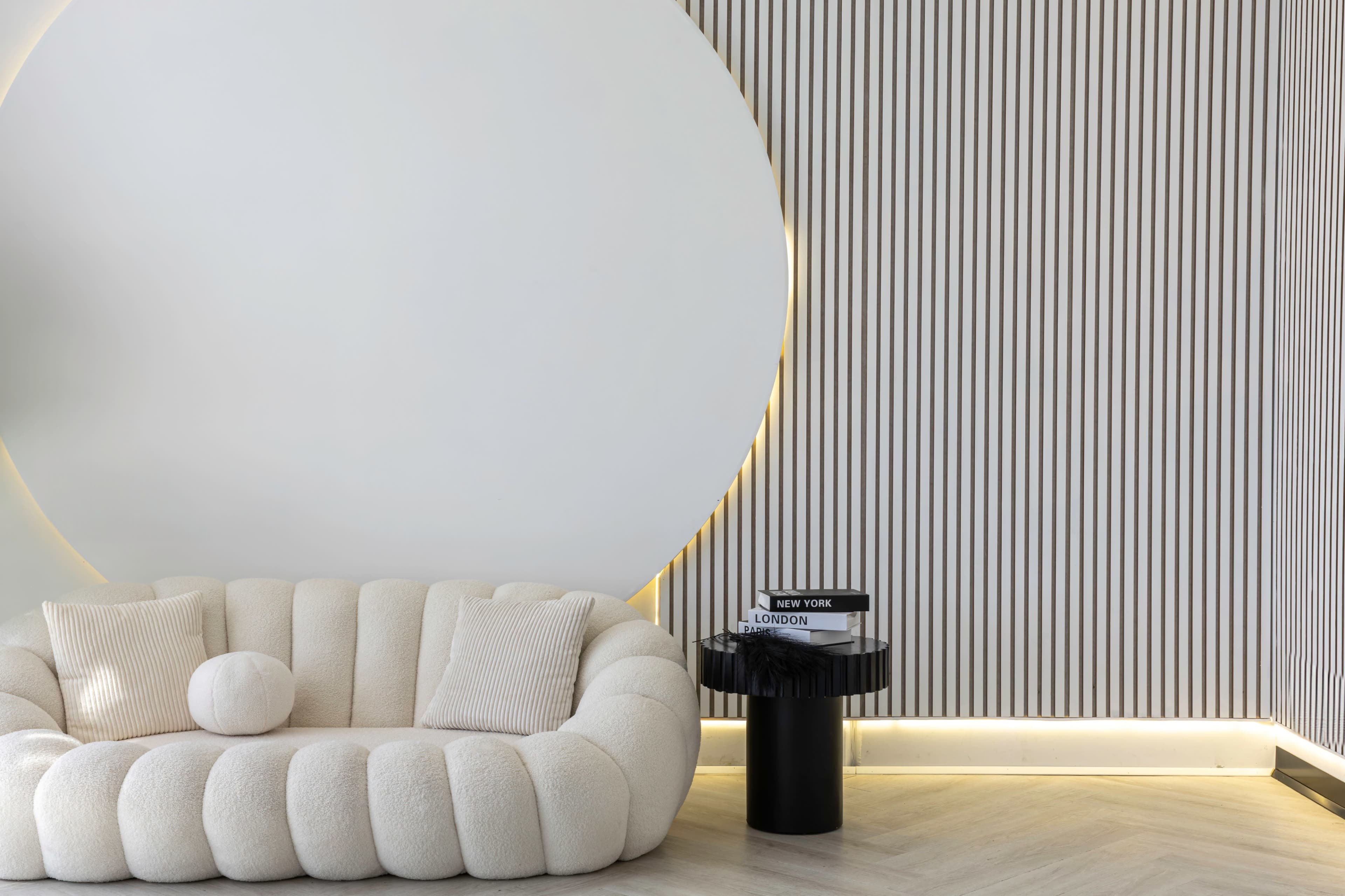 Dreamy natural light all-in-one content studio  in Braybrook. Perfect for photoshoots reels, podcasts & events. Image in Braybrook, Braybrook, VIC