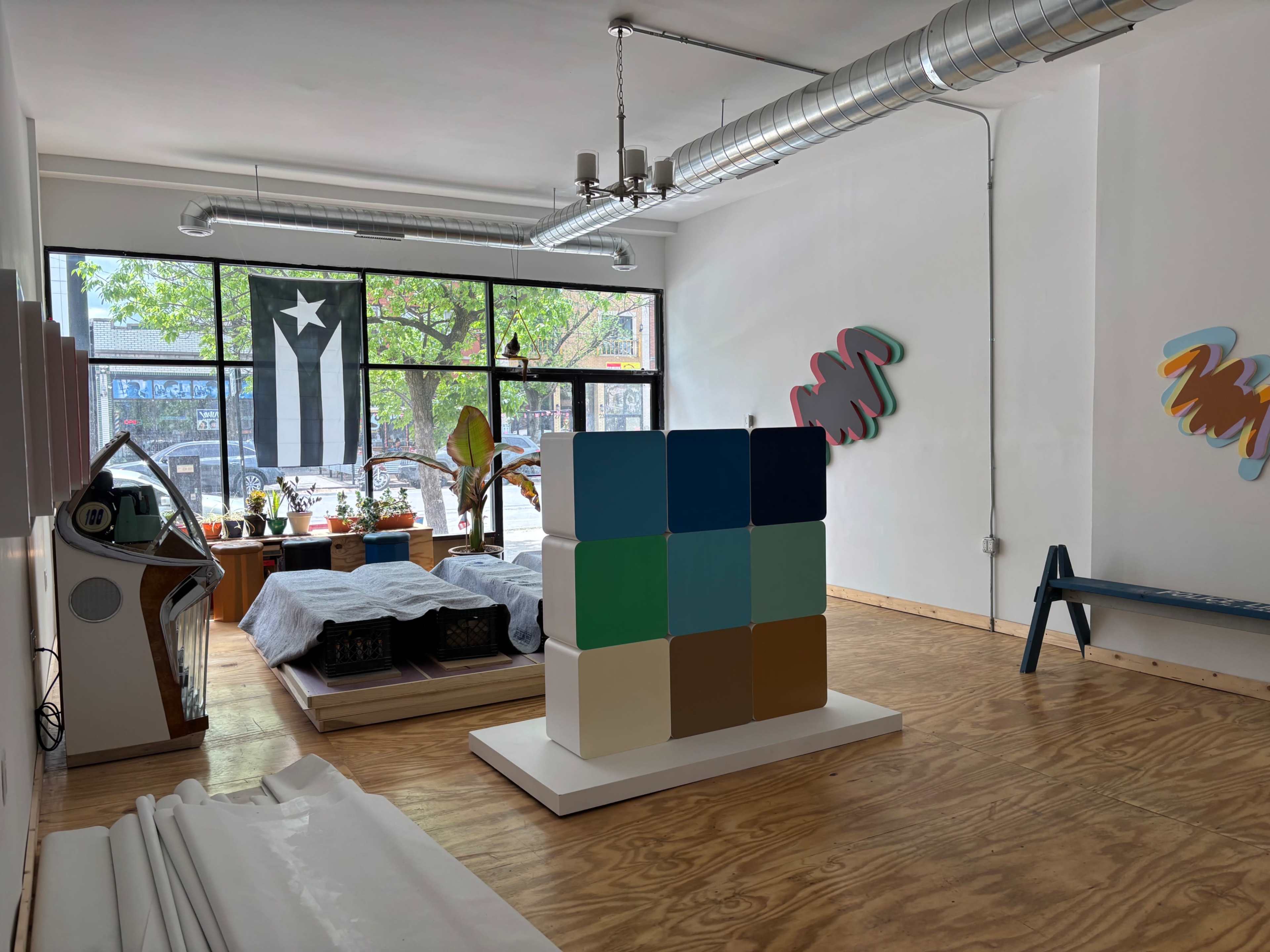 Storefront Loft Style Gallery & Event Space Image in West Town, Chicago, IL