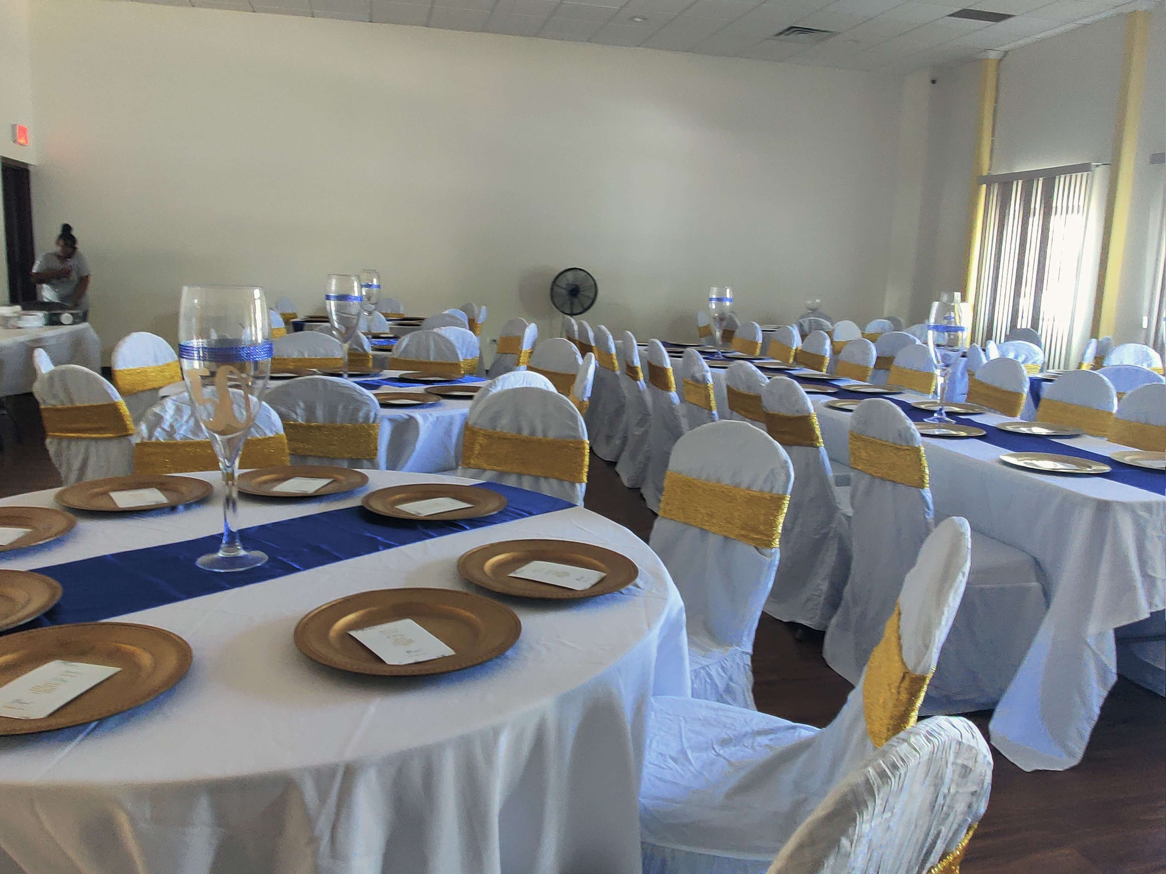 East Dundee Loft with Simplistic Luxe Charm Image in Dundee Township, East Dundee, IL