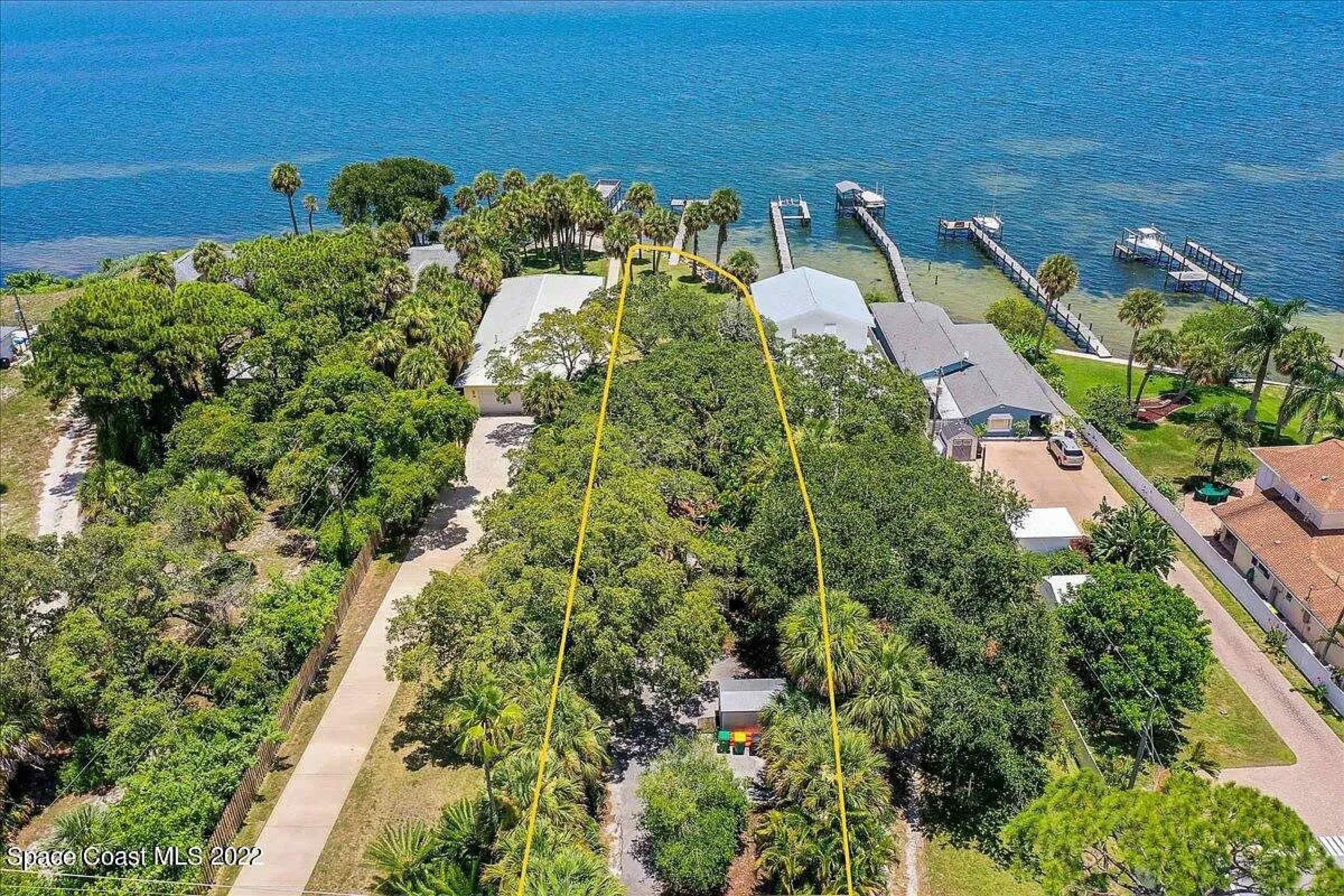 New Modern Tropical Waterfront Bungalow Estate Image in Melbourne, Melbourne, FL