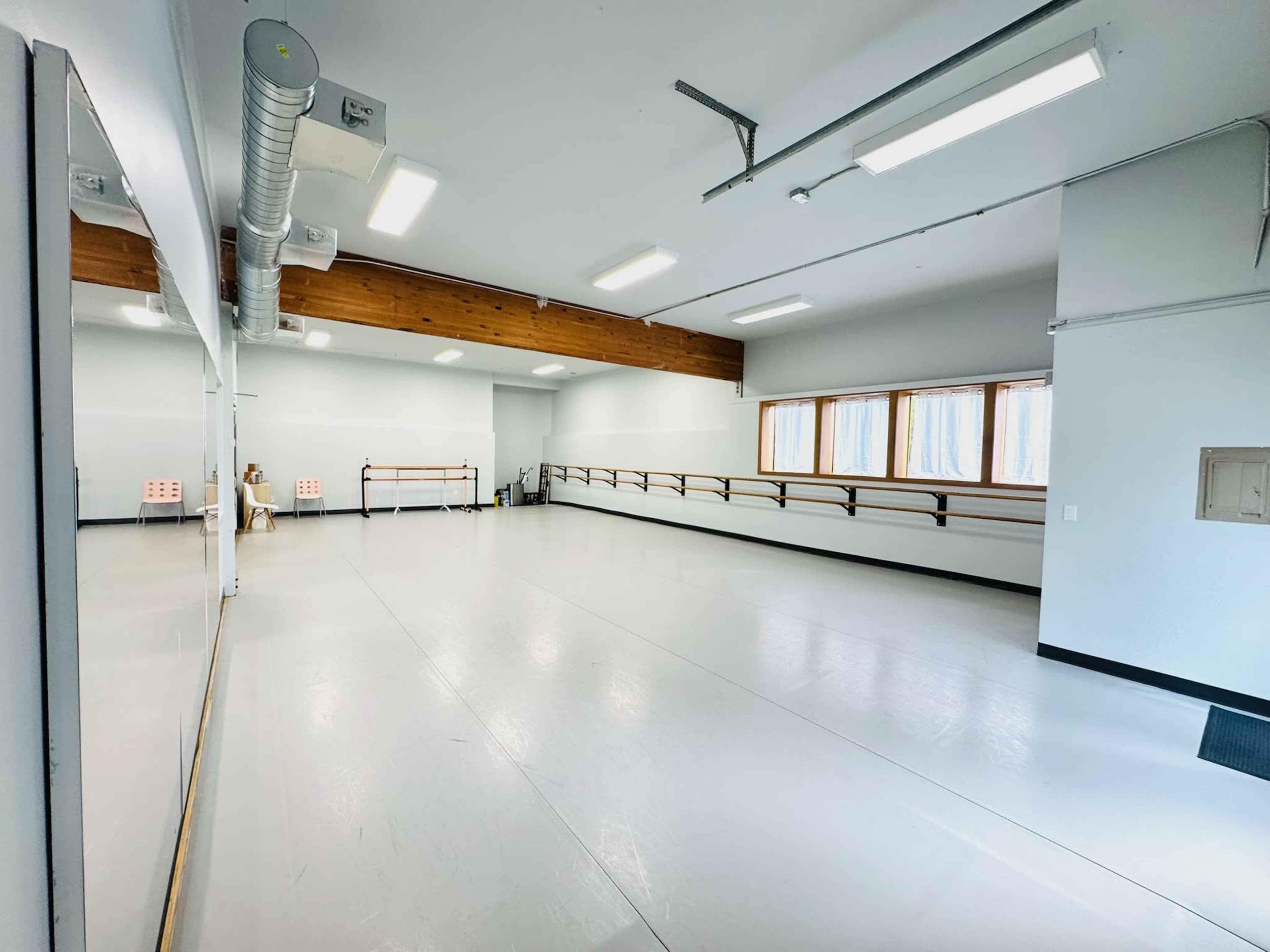 Ruby Studio - 1000sf Ballet studio with new marley floors Image in Wilburton, Bellevue, WA