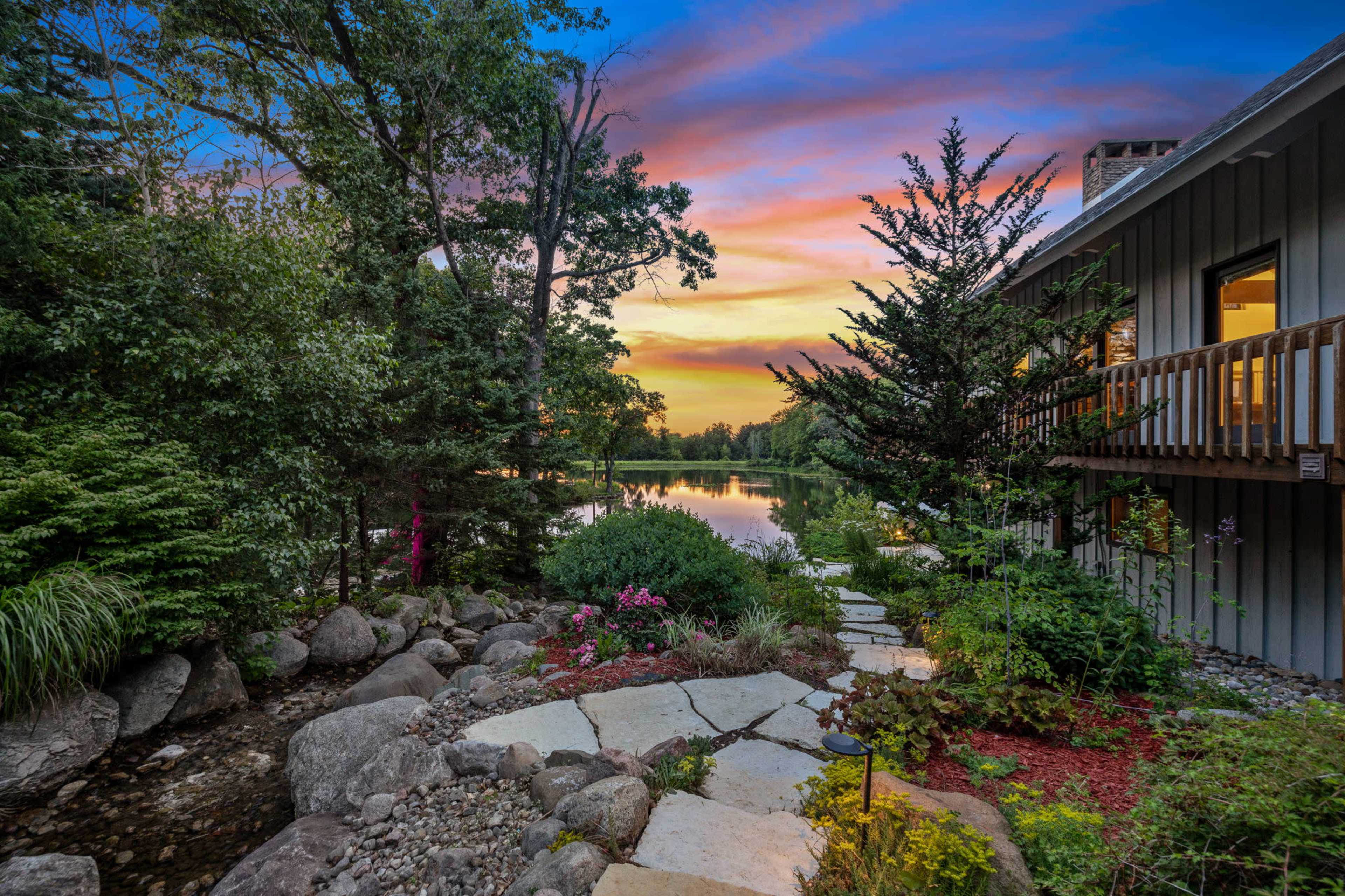 Lodge, 3 private lakes, and more on 500 acres of private wildlife preserve Image in Springfield Township, La Porte, IN